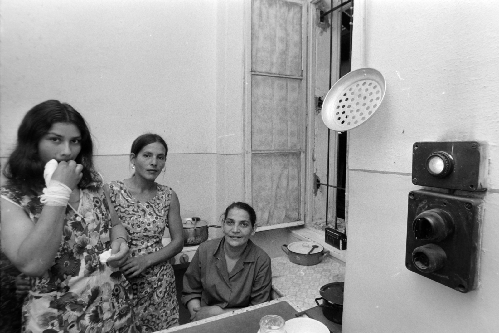 Hungary, Budapest V., Semmelweis utca 21., a Fővárosi 3. sz. Építőipari Vállalat női munkásszállása., 1982, Horváth Péter, Budapest, Fortepan #184625