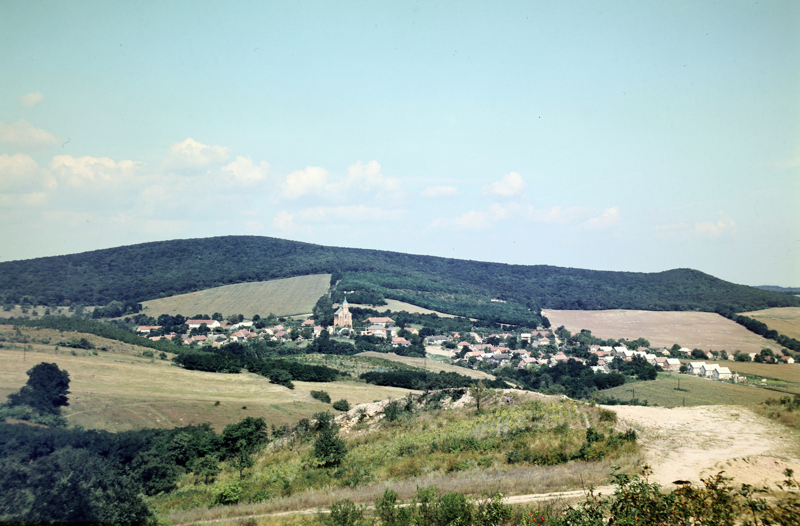 Magyarország, Velence, Nadap a Bence-hegyi kilátóból nézve., 1973, Inkey Tibor, színes, kilátó, Fortepan #184837