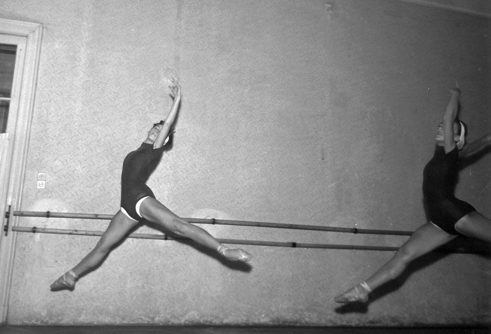 Hungary, Dunaújváros, (Sztálinváros), Sztálinvárosi Balettiskola., 1955, Kotnyek Antal, education, dance, interior, ballet, Fortepan #18514