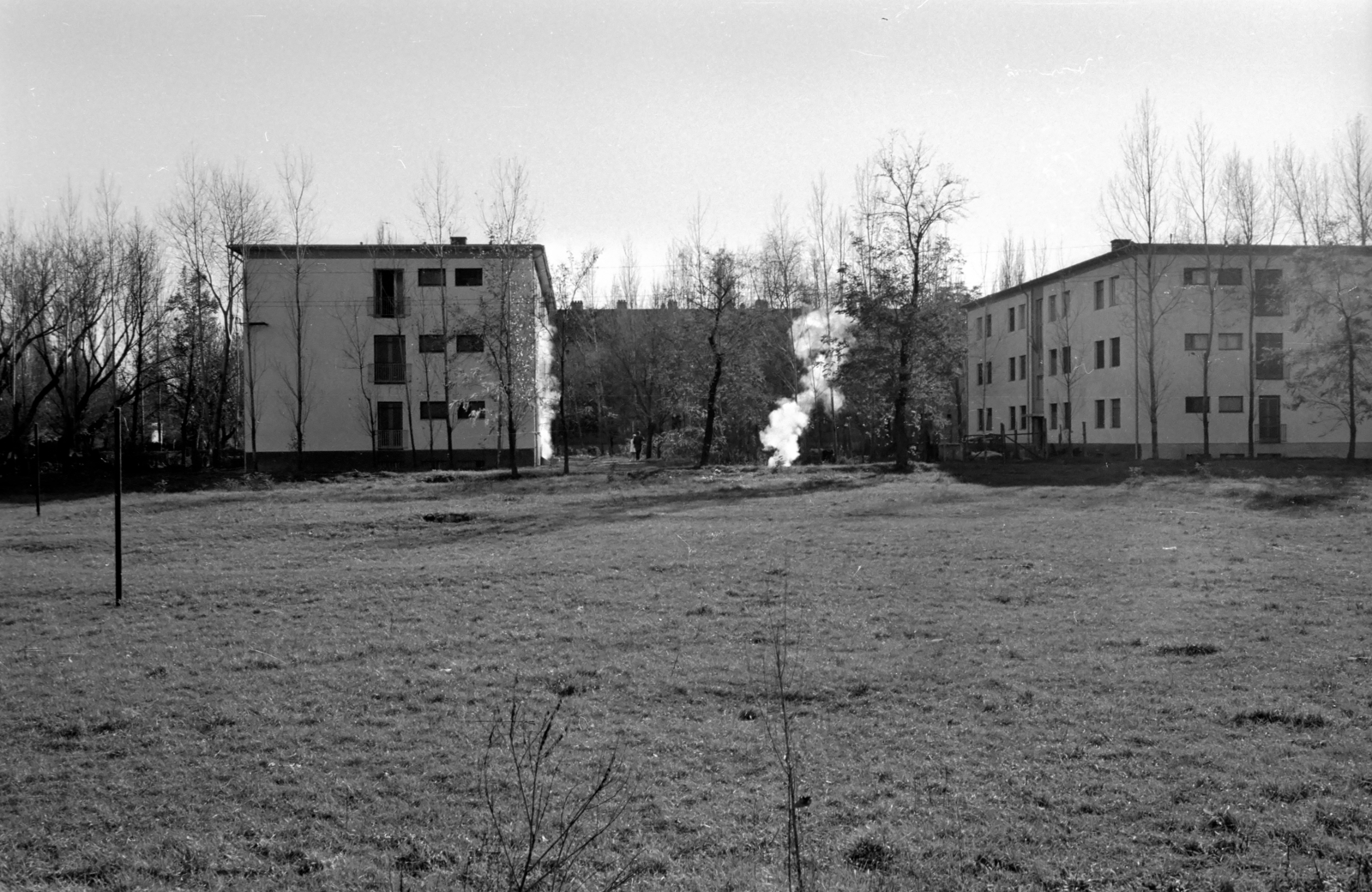 Hungary, Martfű, Bata utca a Hősök terénél., 1977, Kende János, Fortepan #185279