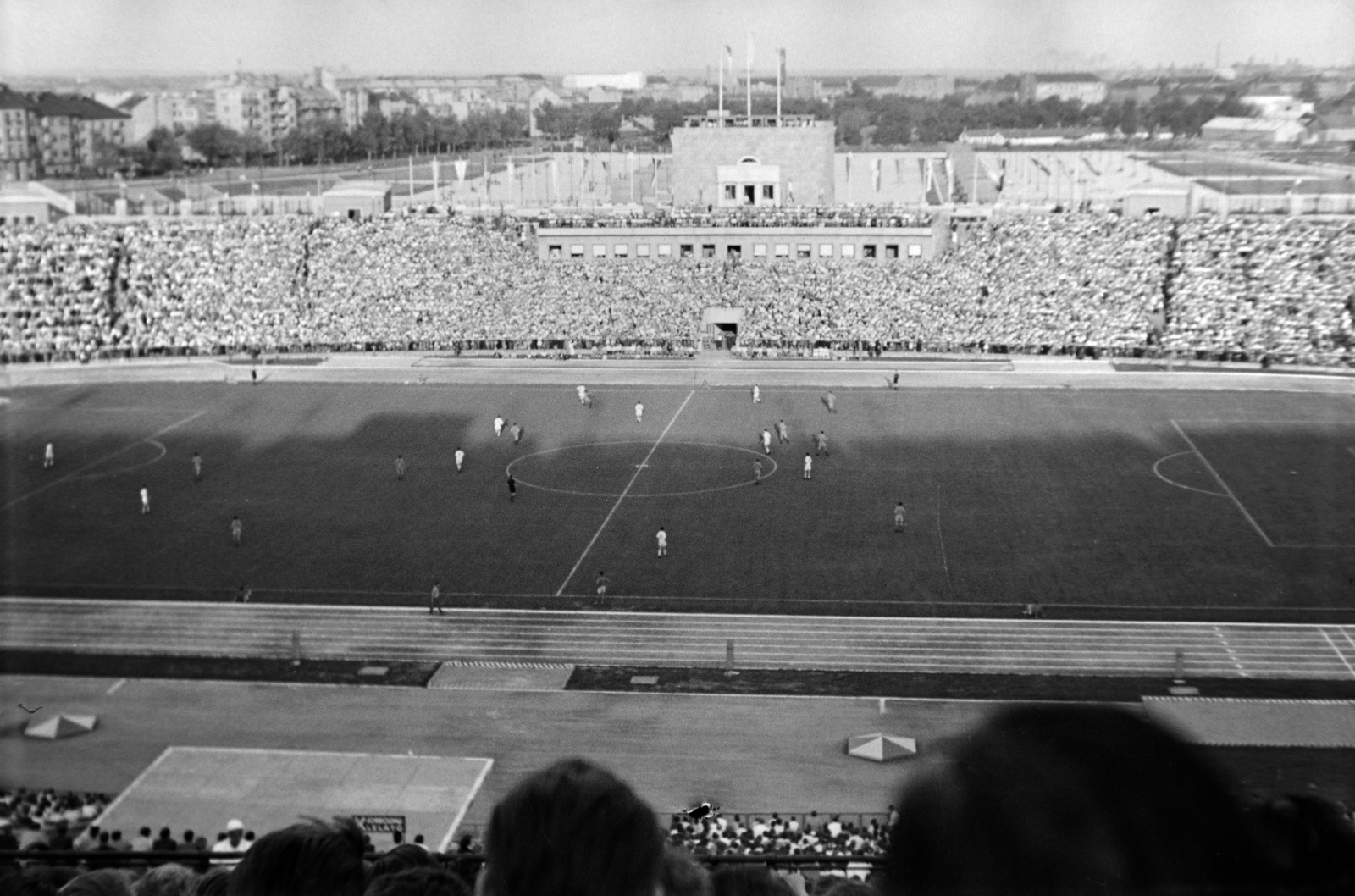 Hungary, Népstadion, Budapest XIV., Bp Kinizsi - Bp. Vasas 3:1 (1:0), Esti Kupa labdarúgódöntő 1954. augusztus 20-án., 1954, Tóth Tibor, Budapest, stadium, soccer field, Fortepan #185550