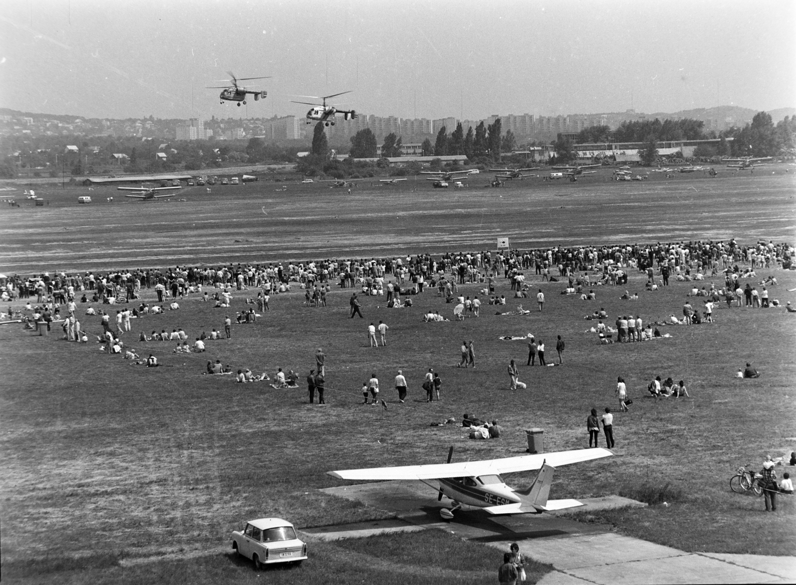 Magyarország, Budaörsi repülőtér, Budapest XI., repülőnap 1987. június 14-én., 1987, MHSZ, Budapest, repülőgép, helikopter, repülőtér, Fortepan #185878