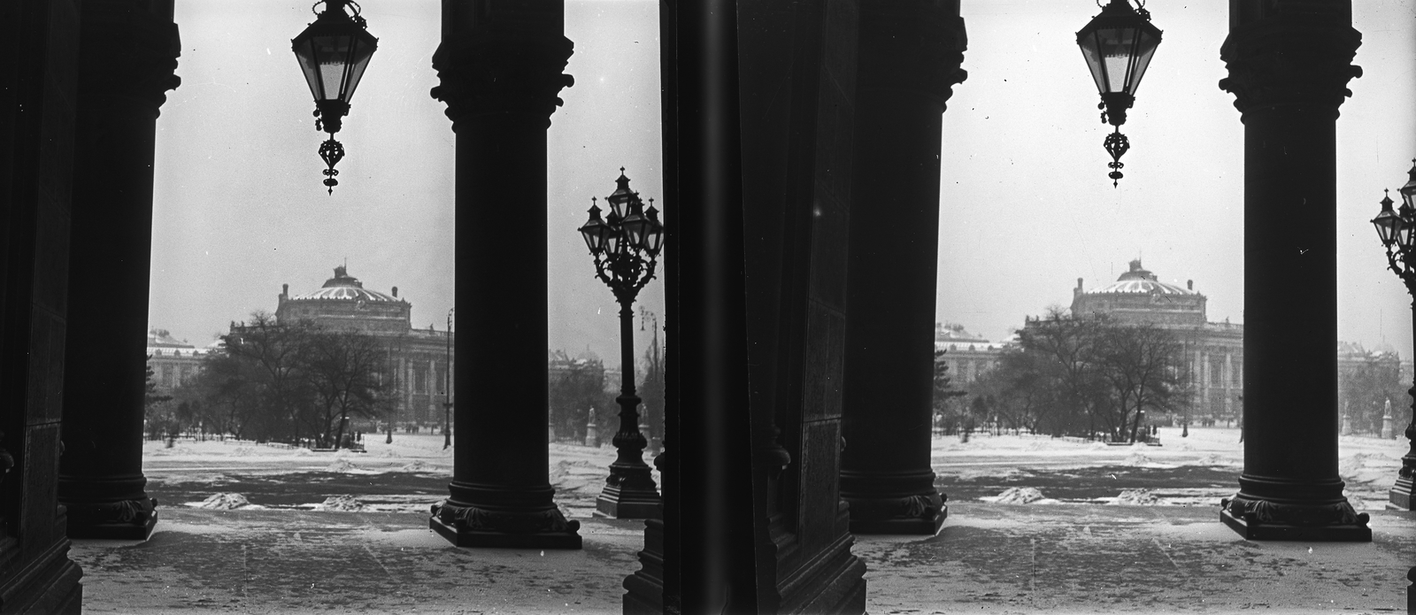 Austria, Vienna, kilátás a városháza oszlopcsarnokából a Burgtheater felé., 1931, Kárpáti György Mór, stereophoto, Fortepan #186014