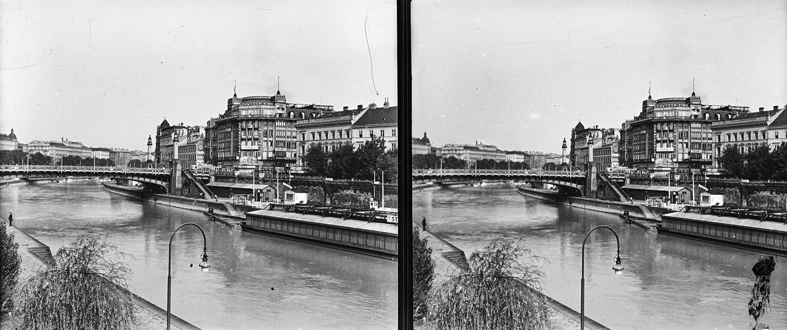 Austria, Vienna, Duna-csatorna, Svéd híd (Schwedenbrücke) és jobbra középen a Svéd Mozi (Schwedenkino)., 1930, Kárpáti György Mór, stereophoto, Fortepan #186037