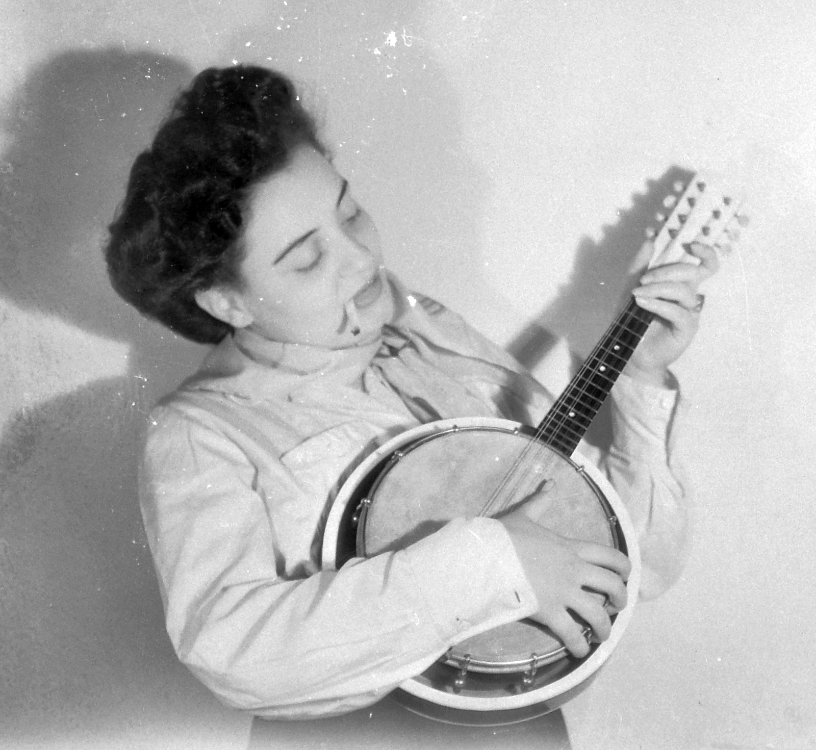 1950, Jankovszky György, banjo, lady, smoking, Fortepan #18611