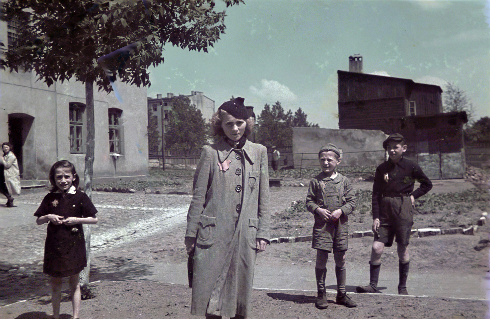 Lengyelország, Łódź, 1942, Fortepan/Album044, Walter Genewein, színes, gyerekek, Dávid csillag, Fortepan #186200