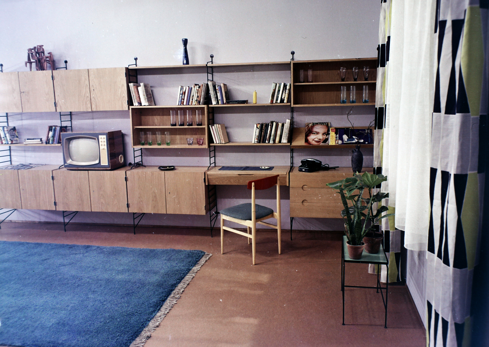 1967, Lugosi Szilvia, interior, Fortepan #186315