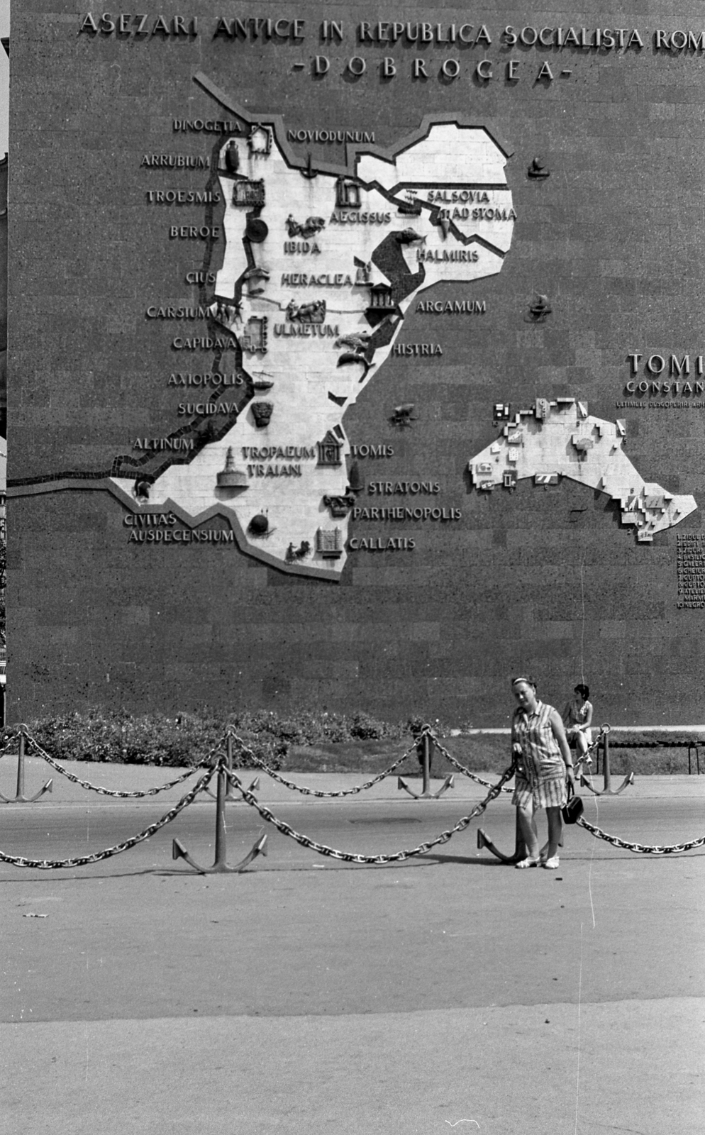 Romania, Constanța, térkép Dobrudzsa és Konstanca ókori emlékeiről a Bulevardul Ferdinand (Republicii) 7/b számú ház tűzfalán., 1975, Gulyás Zsuzsa, Fortepan #186418