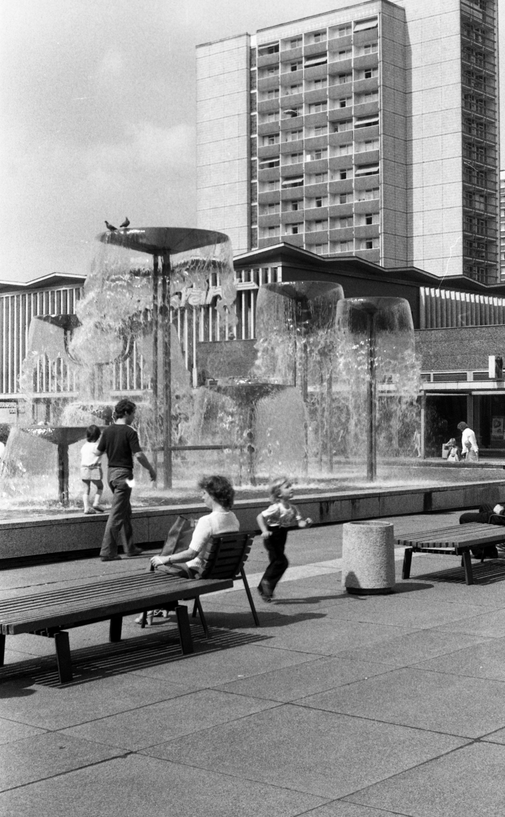 Germany, Dresden, Prager Strasse., 1983, Gulyás Zsuzsa, GDR, Fortepan #186450