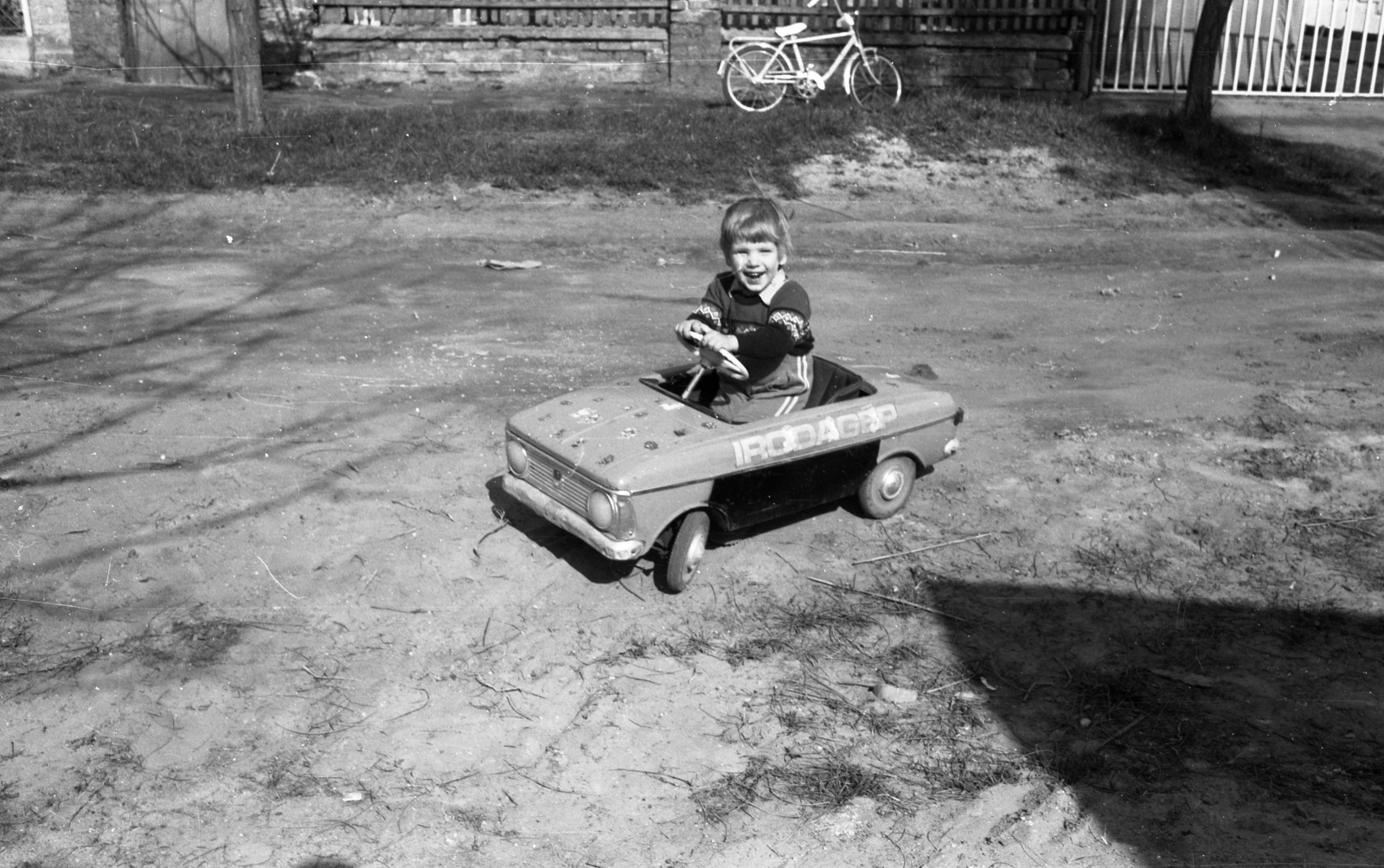 1981, Gulyás Zsuzsa, pedal car, Fortepan #186514