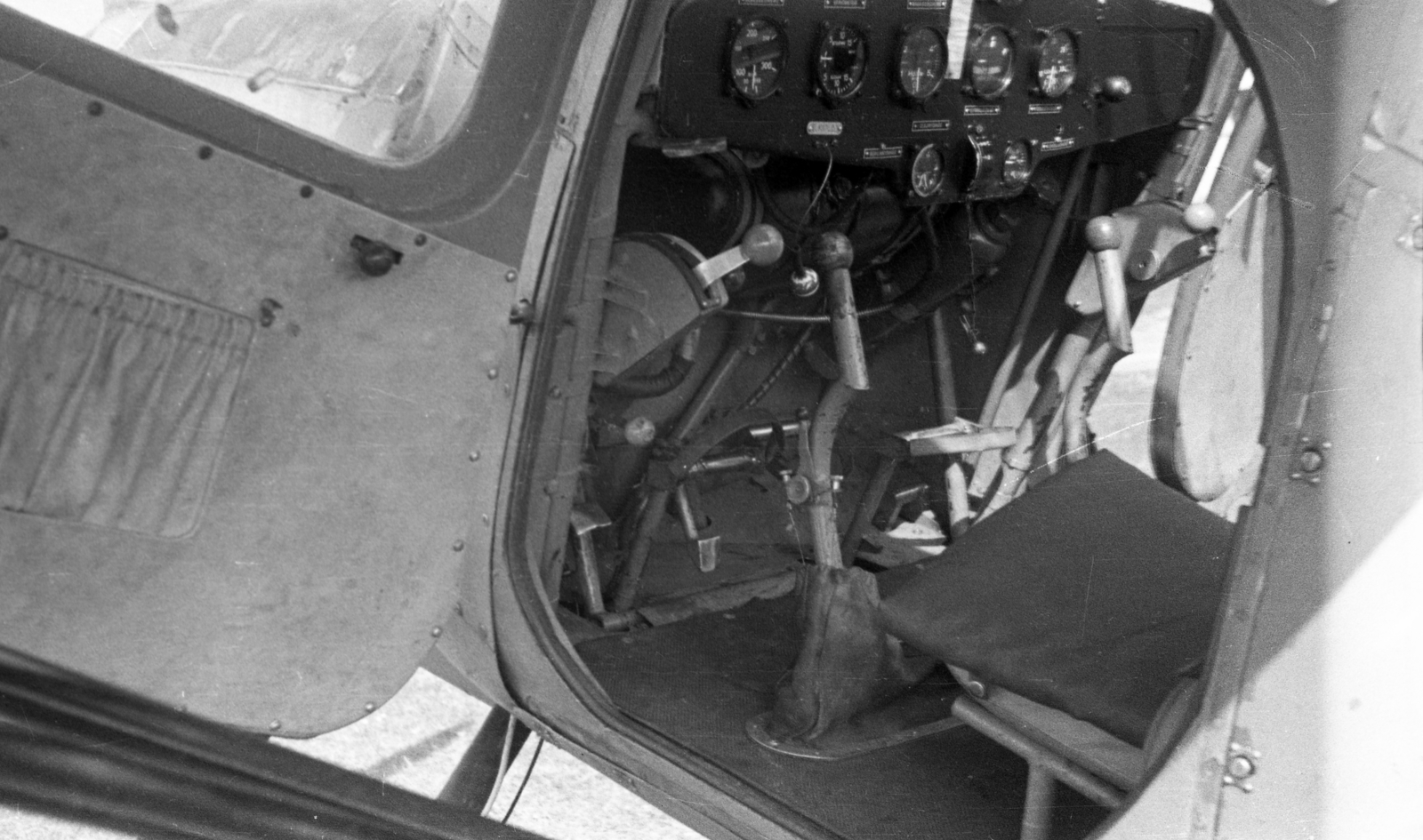 1958, Gulyás Zsuzsa, airplane, dashboard, cockpit, Fortepan #186611