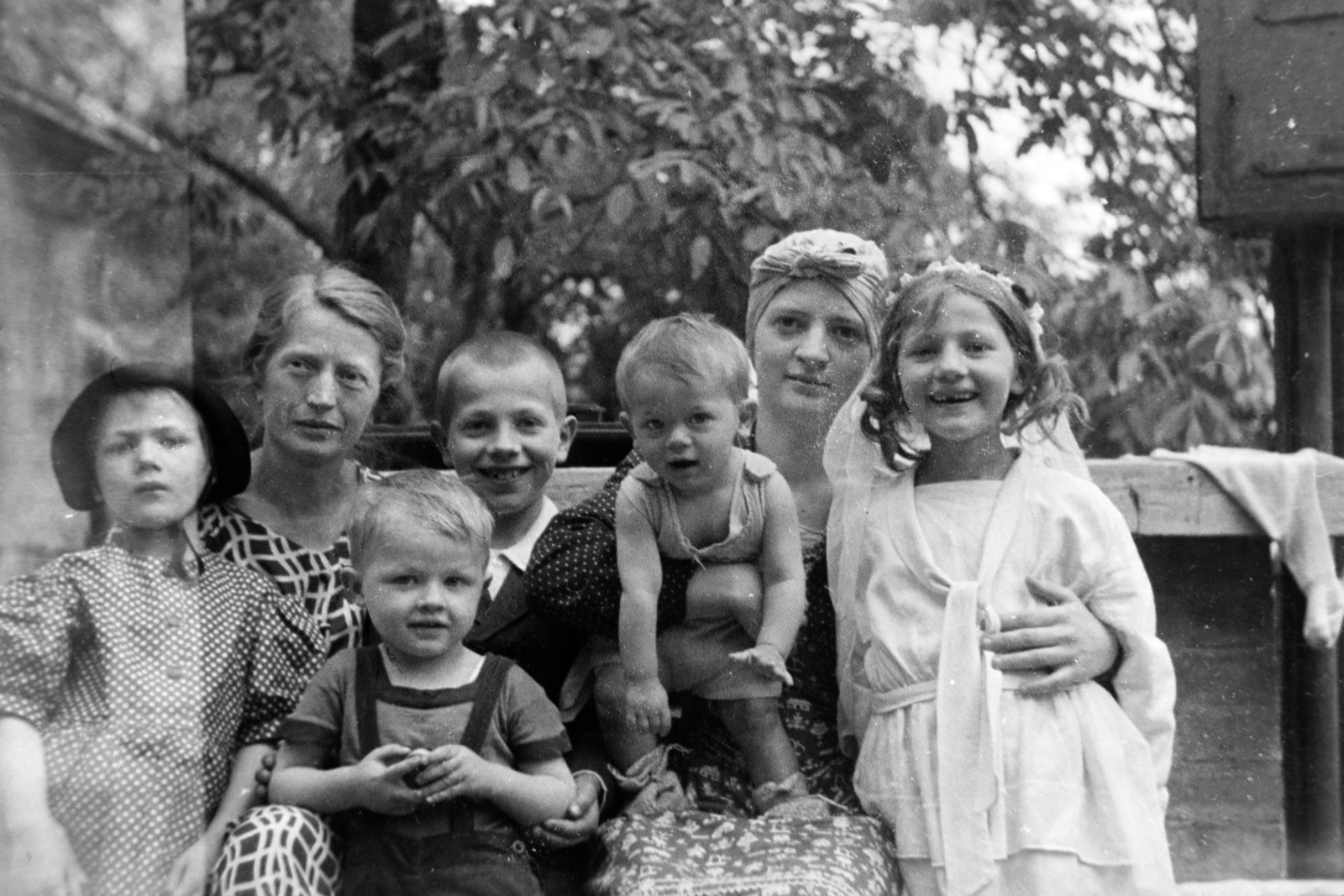 1945, Fortepan/Album038, smile, kids, mother, family, Fortepan #186897