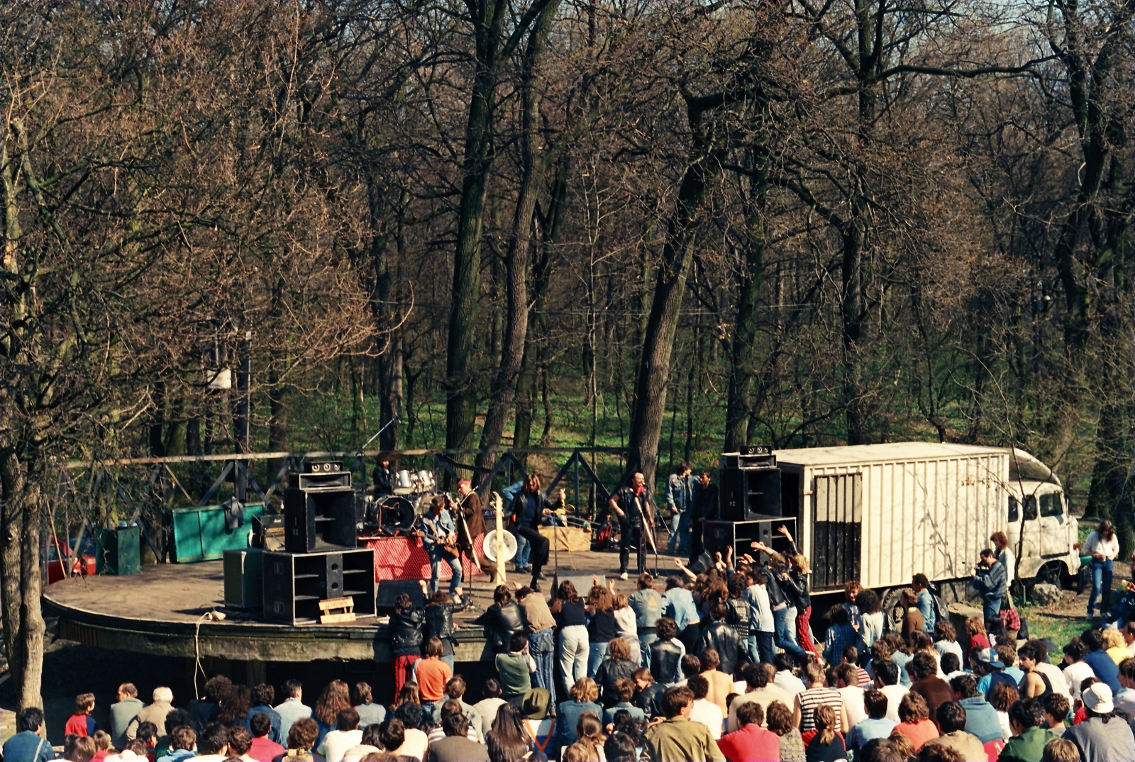 Hungary, Budapest II., Nagyrét, Beatrice koncert. A sorozat felvételeit a Beatrice rajongói kör tagjai készítették., 1987, Ambrus Tibor, Budapest, Fortepan #187007