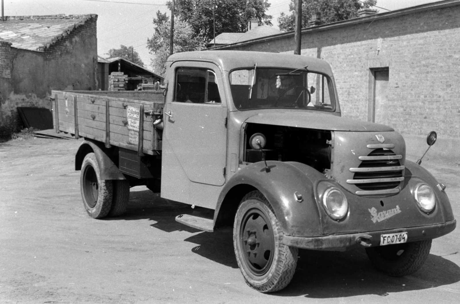 A kép forrását kérjük így adja meg: Fortepan / Budapest Főváros Levéltára. Levéltári jelzet: HU.BFL.XV.19.c.10, 1958, Budapest Főváros Levéltára / BRFK helyszínelési fényképei, BRFK Hivatala Bűnügyi Technikai Osztály, Fortepan #187182