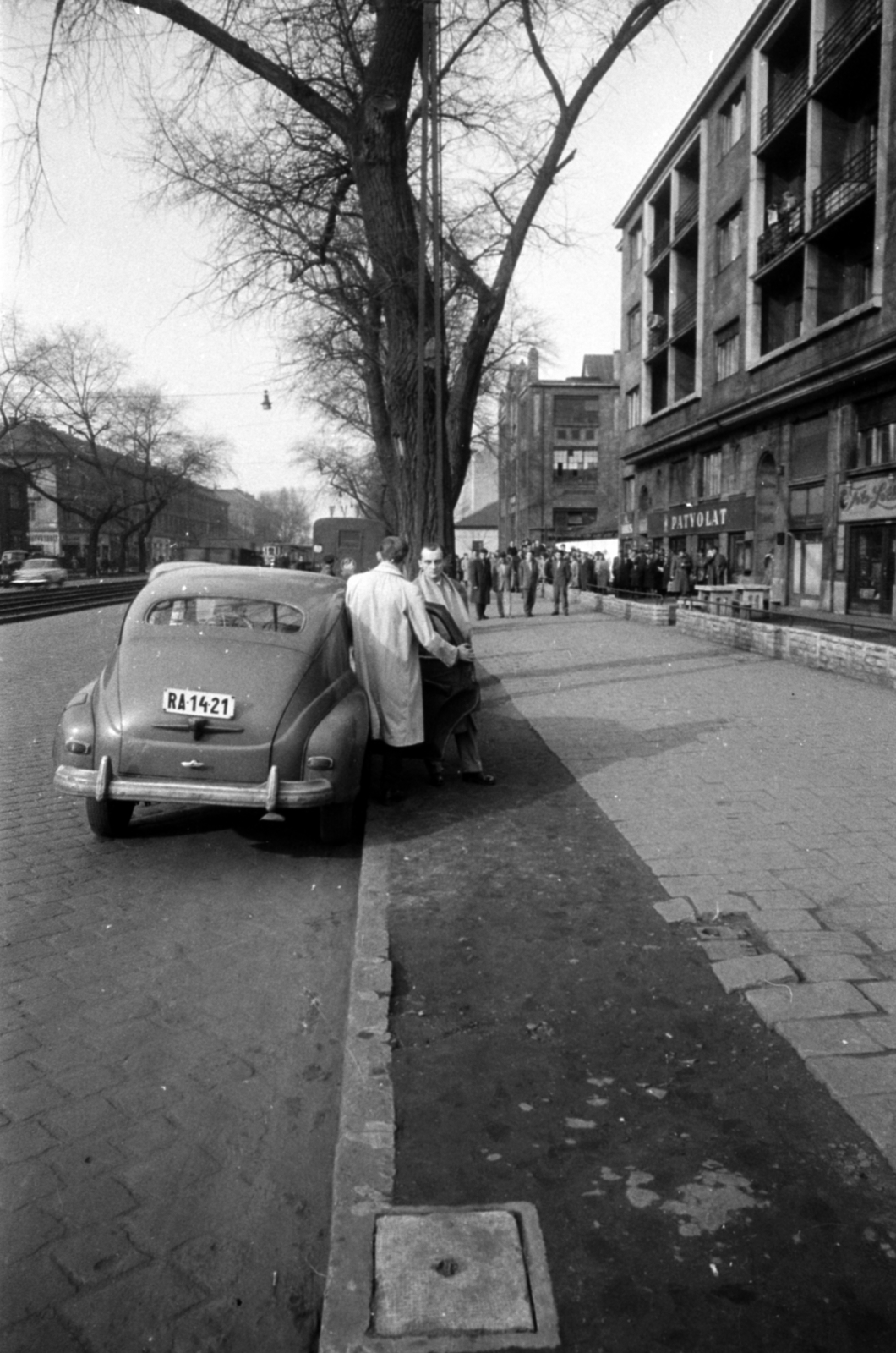 Hungary, Budapest XIII., Váci út az Apály utcától a Dunyov István (Tünde) utca felé nézve. A kép forrását kérjük így adja meg: Fortepan / Budapest Főváros Levéltára. Levéltári jelzet: HU.BFL.XV.19.c.10, 1965, Budapest Főváros Levéltára / BRFK helyszínelési fényképei, BRFK Hivatala Bűnügyi Technikai Osztály, Budapest, Fortepan #187274