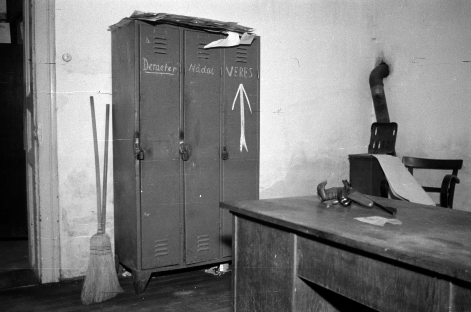 A kép forrását kérjük így adja meg: Fortepan / Budapest Főváros Levéltára. Levéltári jelzet: HU.BFL.XV.19.c.10, 1965, Budapest Főváros Levéltára / BRFK helyszínelési fényképei, BRFK Hivatala Bűnügyi Technikai Osztály, Fortepan #187294