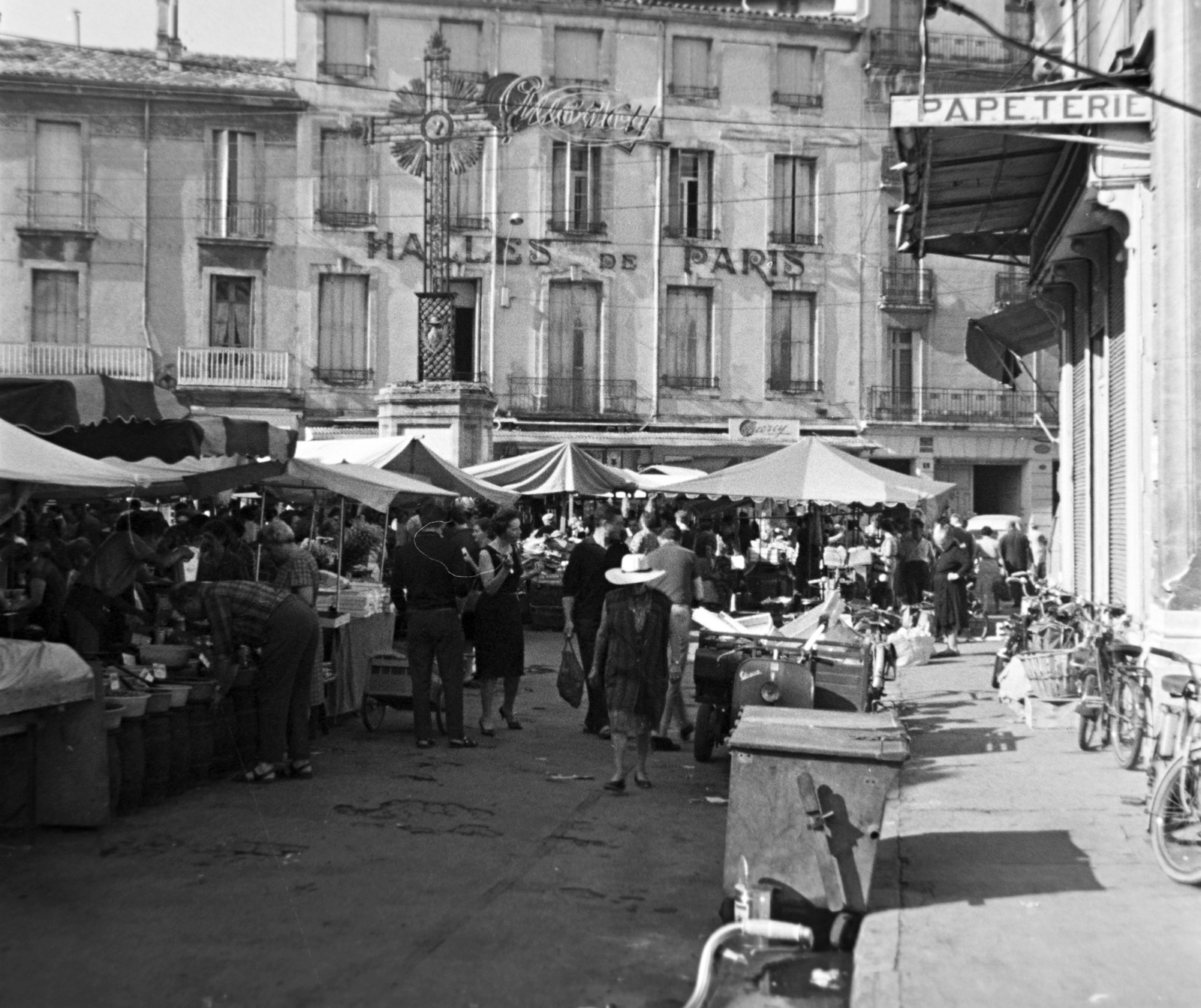 France, Montpellier, Place Alexander Laissac a Rue de Plan du Parc felé nézve., 1961, Fortepan/Album018, Fortepan #187405