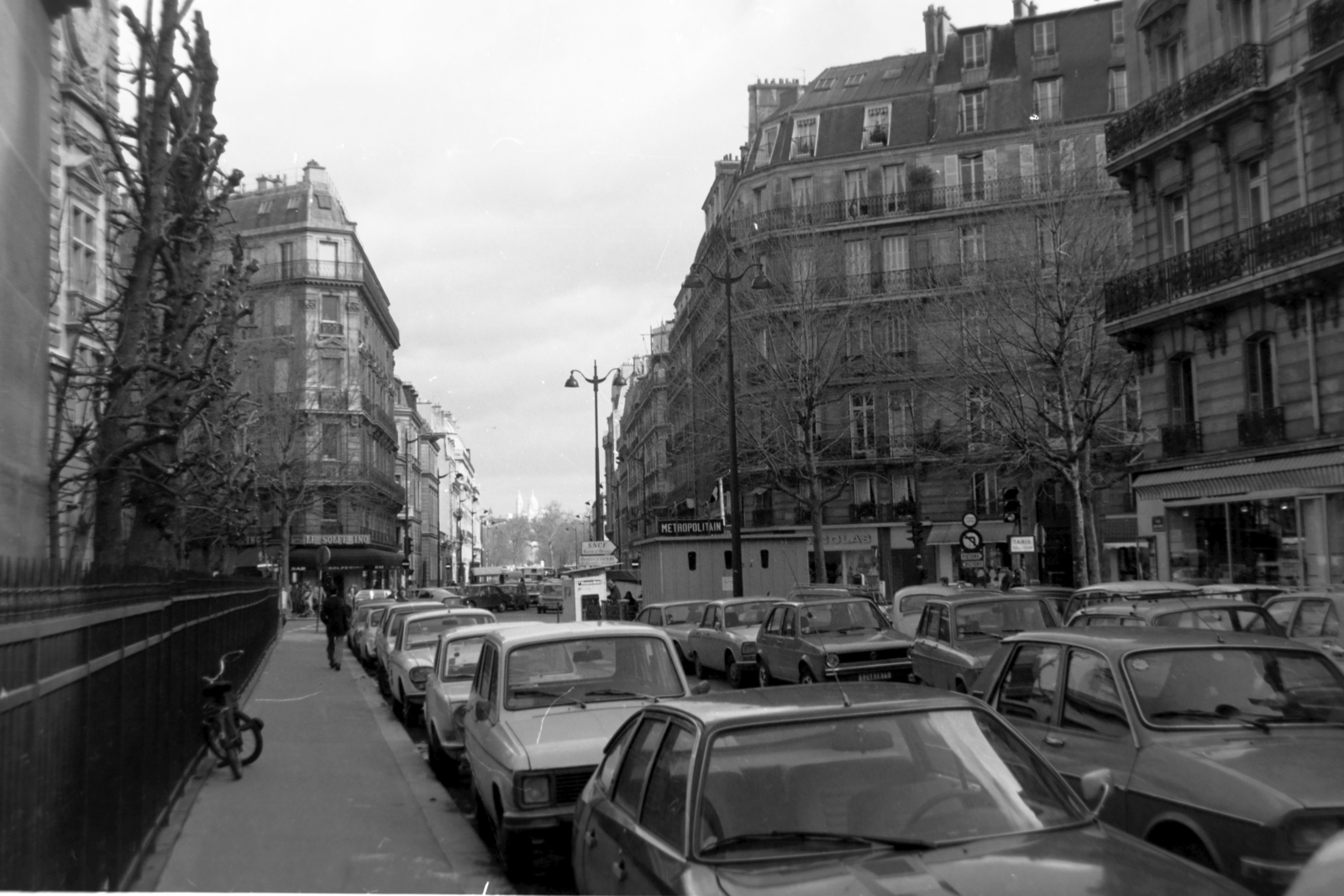 France, Paris, Place Jacque Bainville a Boulevard Saint-Germain és a Rue de Solferino felé nézve., 1978, Fortepan/Album018, Fortepan #187419