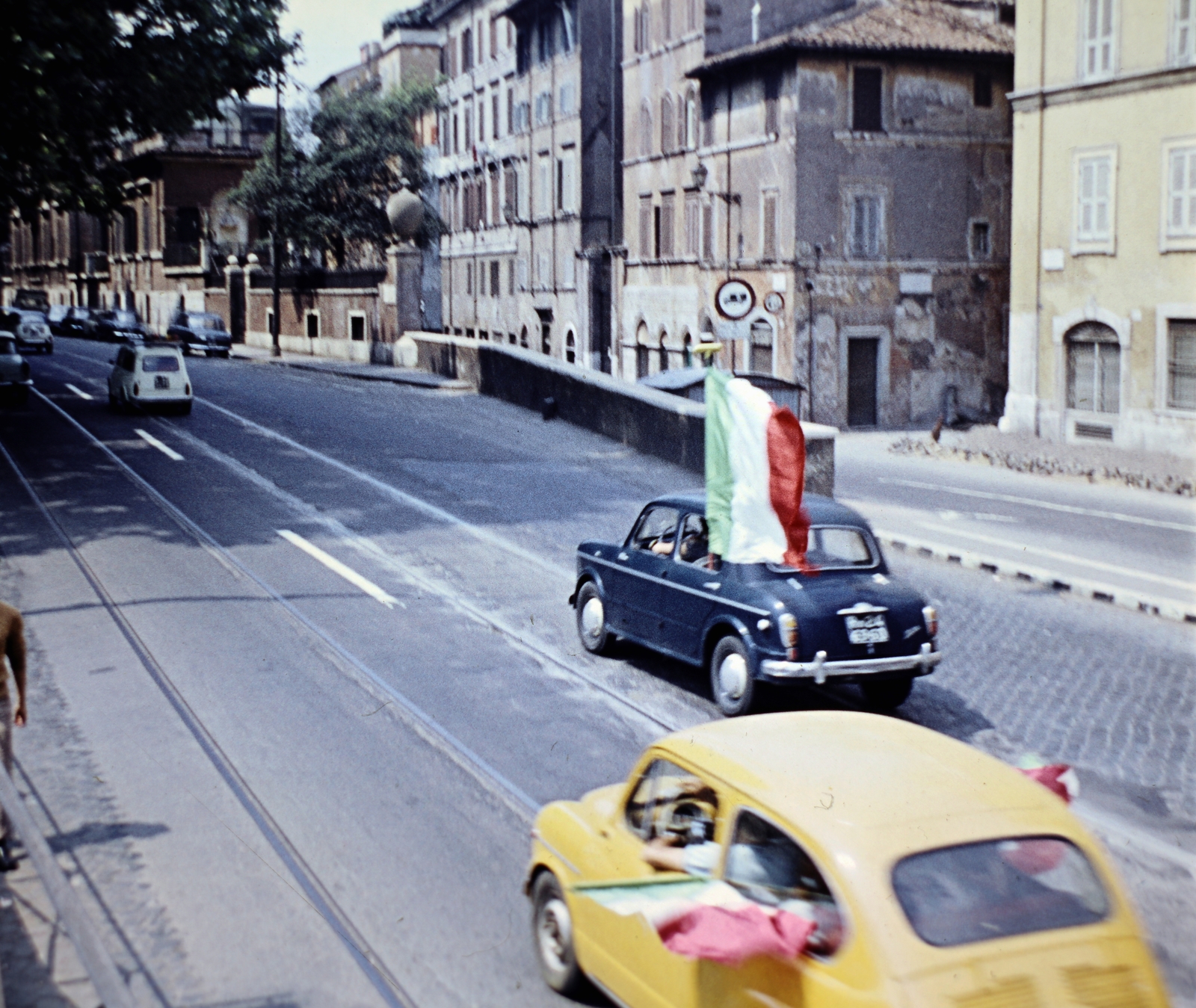 Italy, Rome, Lungotevere dei Tebaldi, jobbra a Via Giulia., 1964, Fortepan/Album018, colorful, Fortepan #187466