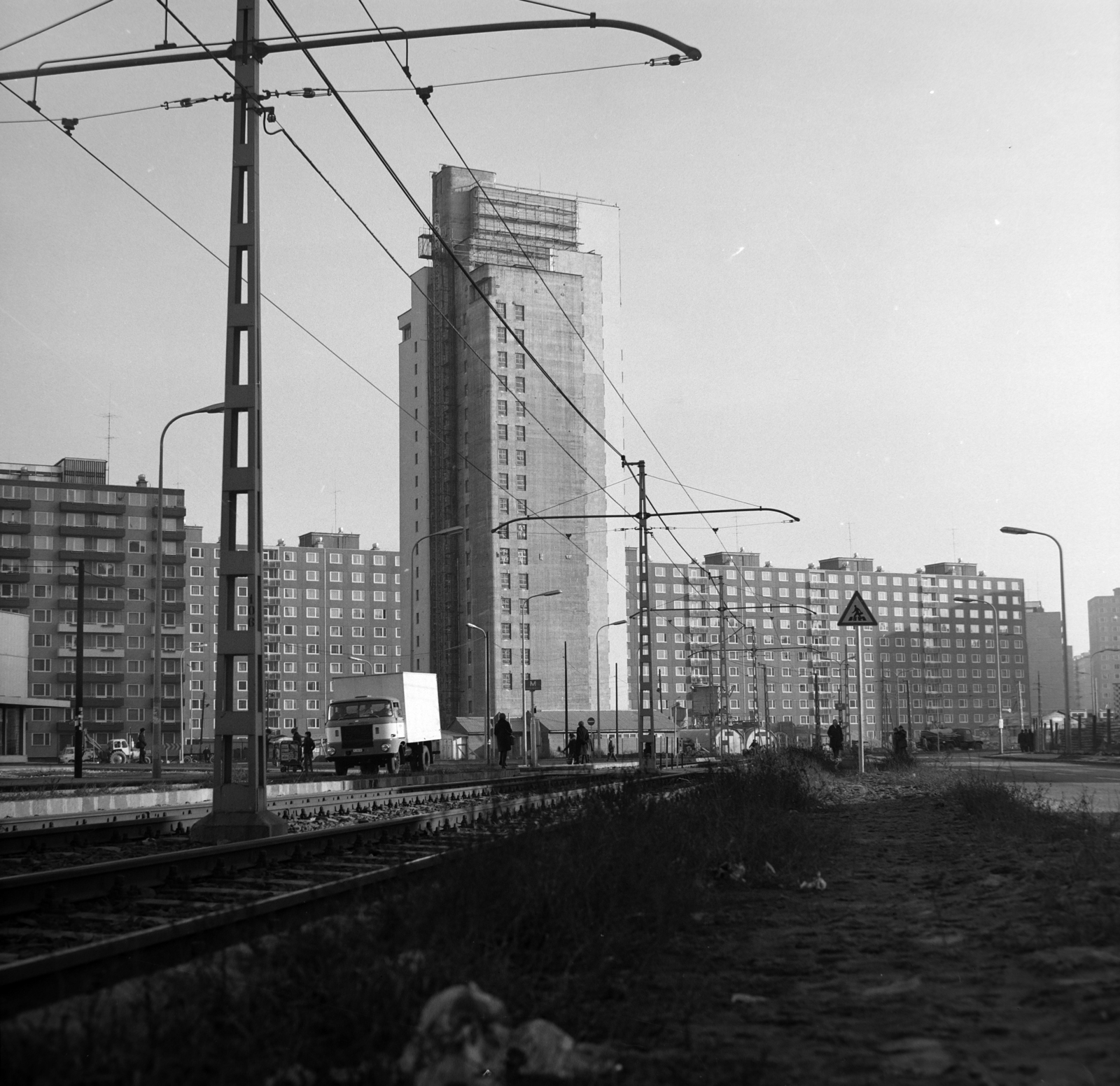 Hungary, Újpalota, Budapest XV., Páskomliget utca a Nyírpalota (Hevesi Gyula) út felé nézve., 1975, Szalay Béla, Budapest, Fortepan #187717