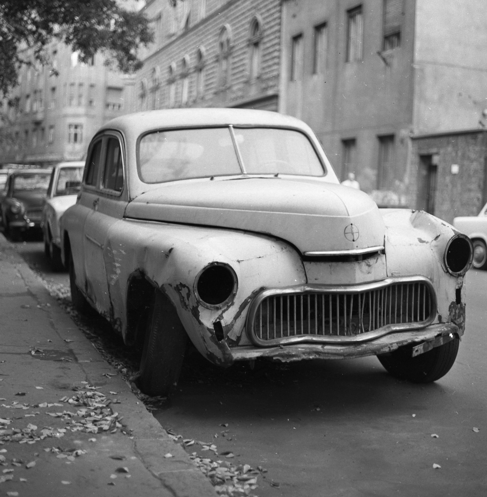 Hungary, Budapest VIII., Mária utca, háttérben a Baross utca sarok., 1973, Urbán Tamás, wreck, Budapest, Fortepan #18773