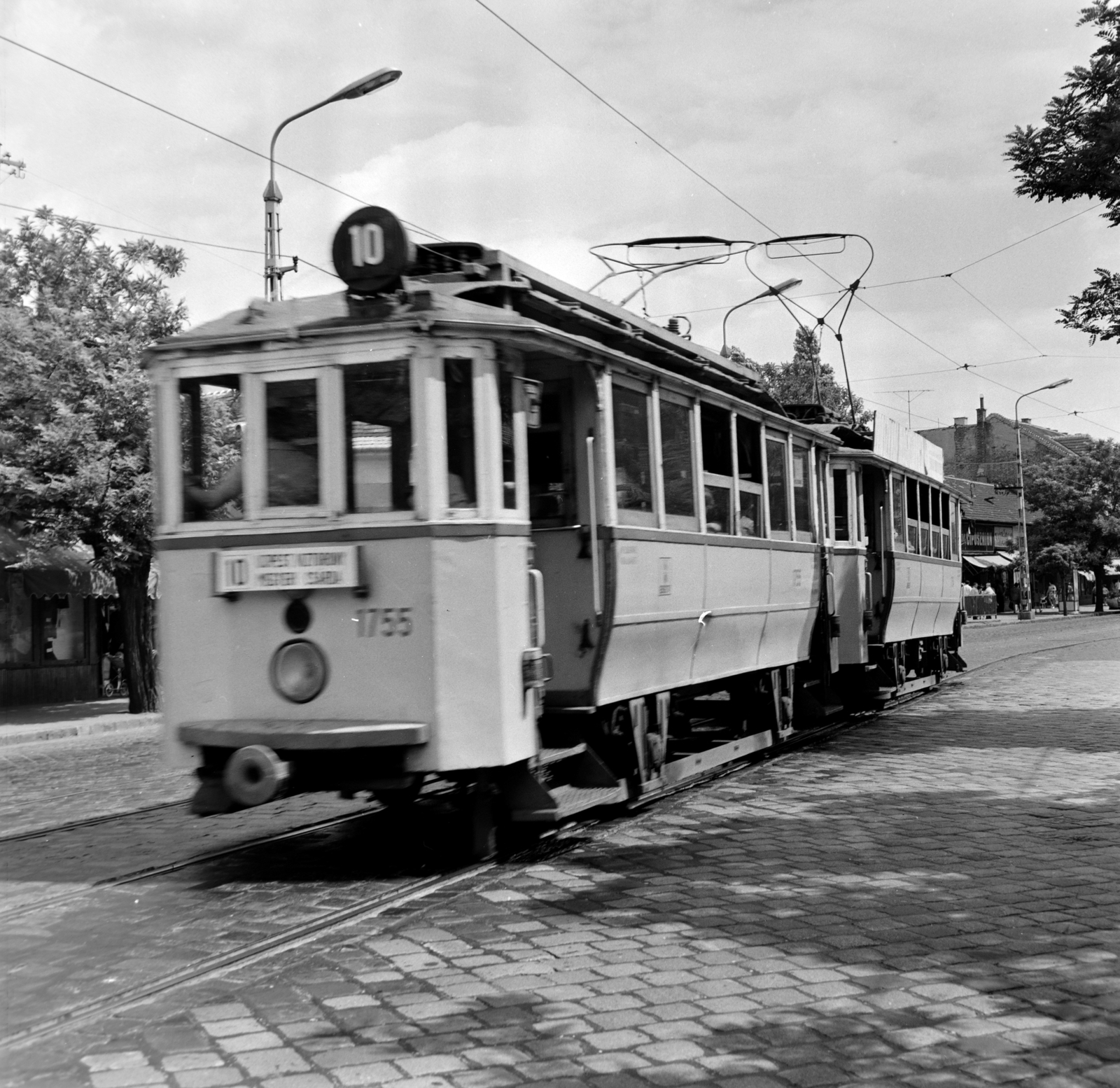 Hungary, Budapest IV., Árpád út a Kemény Gusztáv utcánál, a Váci út felől az István (Bajcsy-Zsilinszky) út felé., 1973, Szalay Béla, Budapest, Fortepan #187747