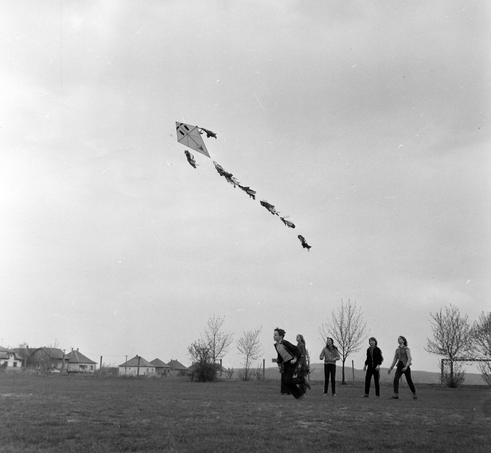 1979, Szalay Béla, flying a kite, Fortepan #187869