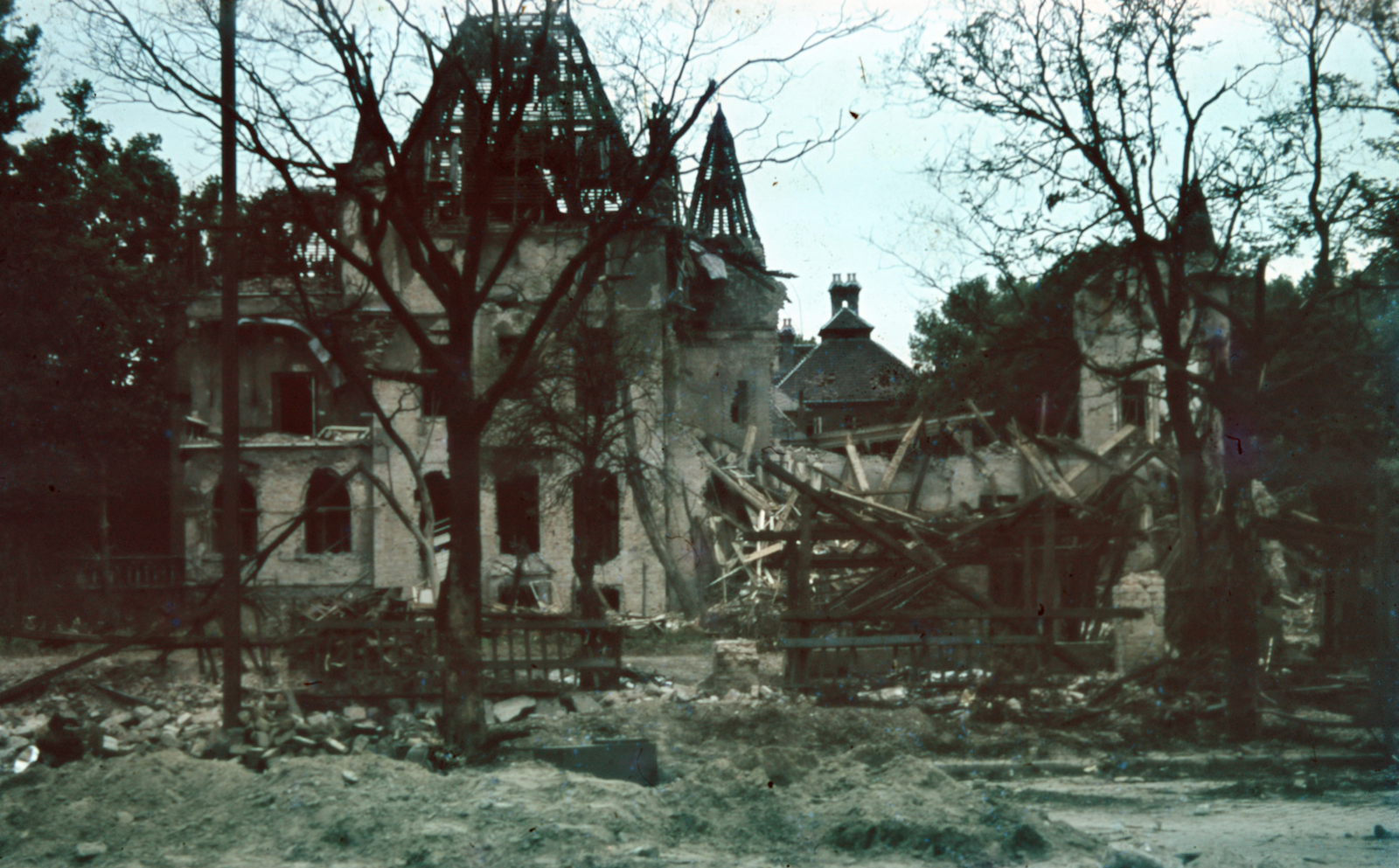 1944, Ladányi Károly, colorful, damaged building, Fortepan #188390