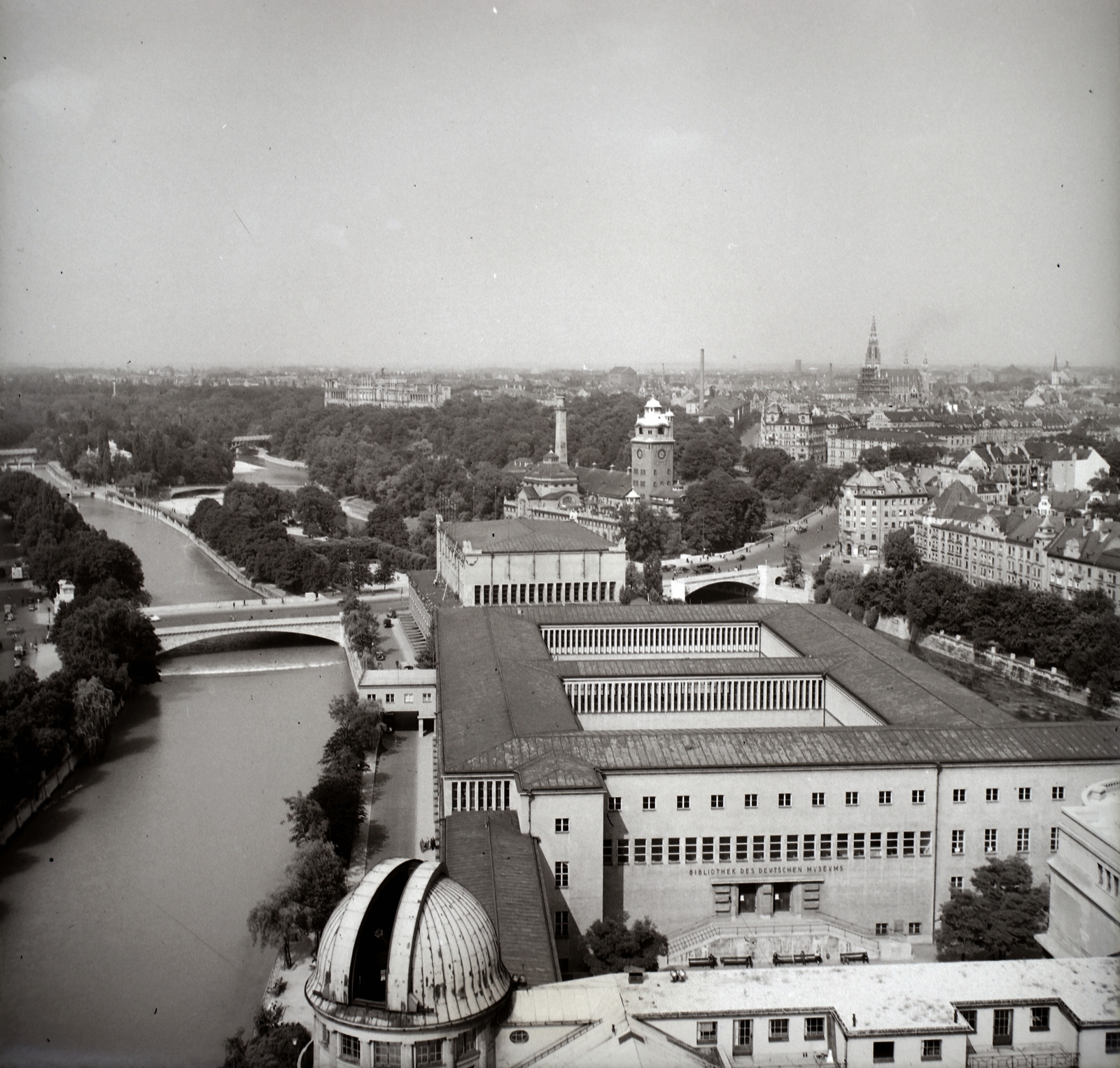 Germany, Munich, Museumsinsel, kilátás a Deutsches Museum tornyából (Museumsturm / Wetterturm)., 1936, Lőrincze Judit, Fortepan #188487