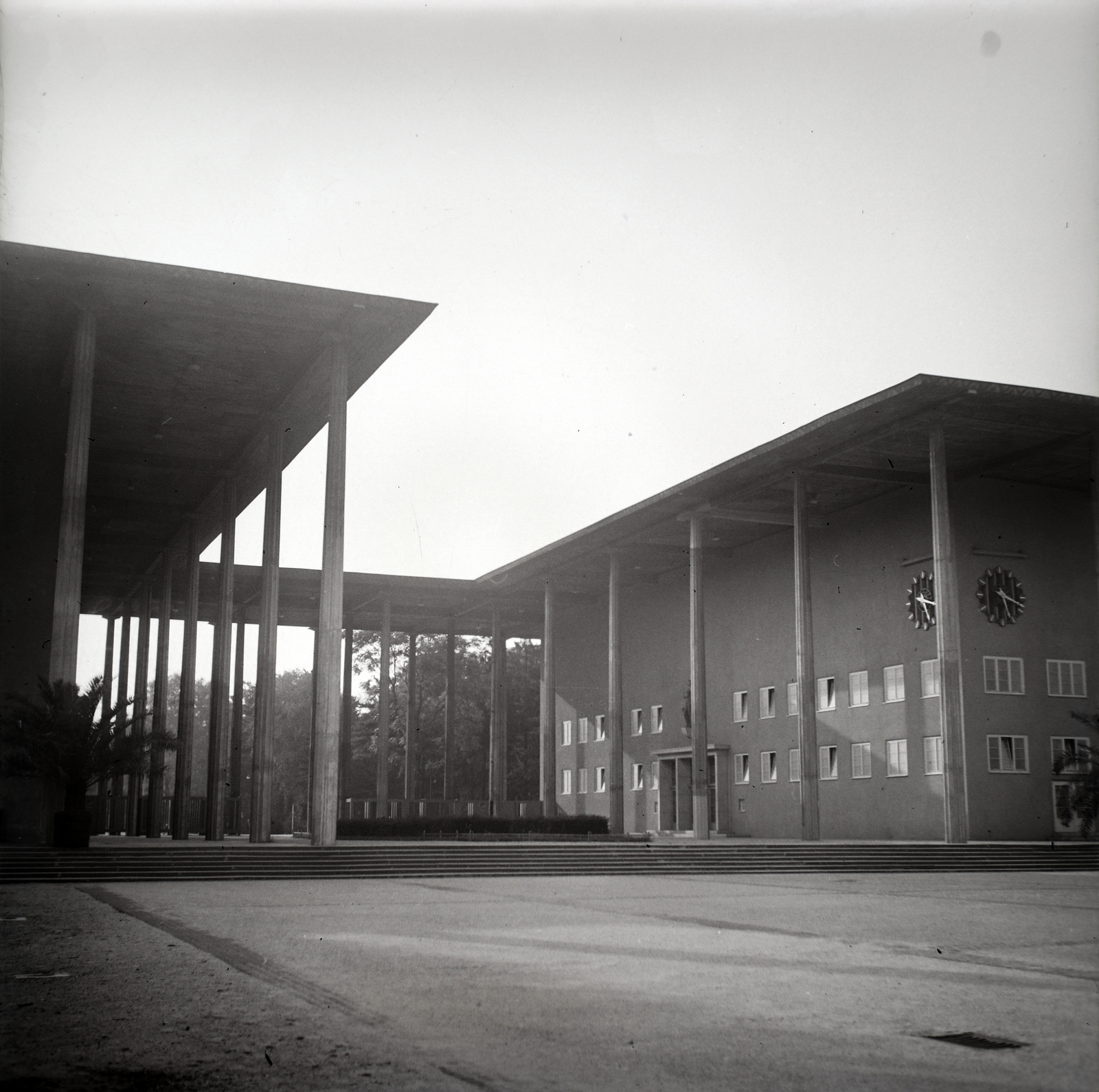 Poland, Wroclaw, Park Szczytnicki (ekkor Scheitniger Park), a vásárterület főbejárata., 1936, Lőrincze Judit, Fortepan #188516