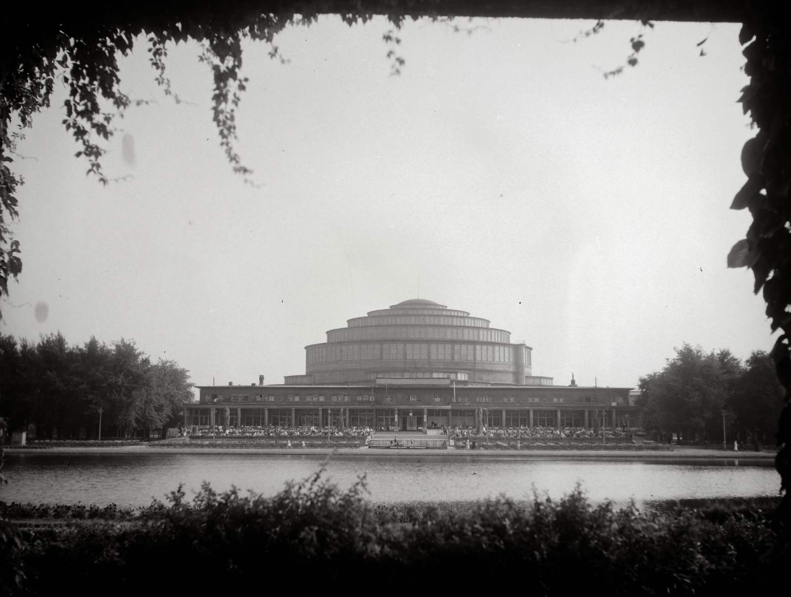 Poland, Wroclaw, Hala Stulecia (ekkor Jahrhunderthalle, később Hala Ludowa)., 1936, Lőrincze Judit, Fortepan #188557