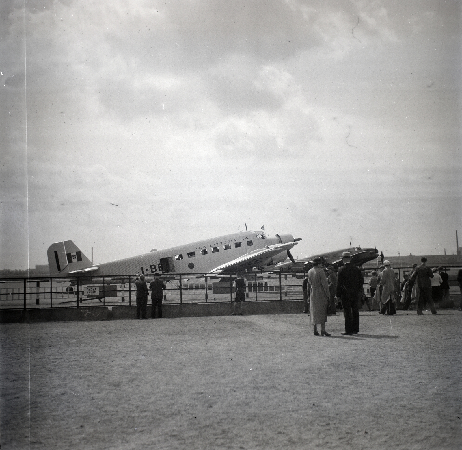 Germany, Berlin, Tempelhof repülőtér., 1936, Lőrincze Judit, Fortepan #188620