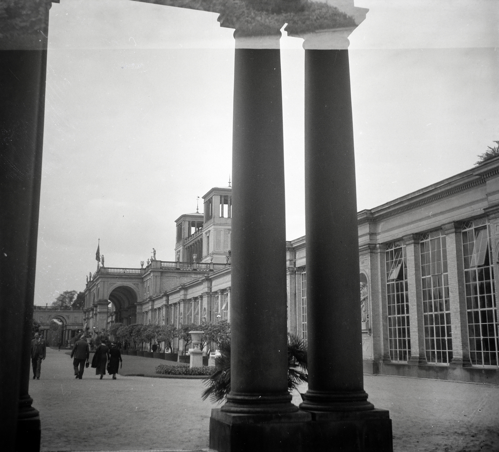 Germany, Potsdam, a Sanssouci-kastély parkja, az Orangerie., 1936, Lőrincze Judit, Fortepan #188628