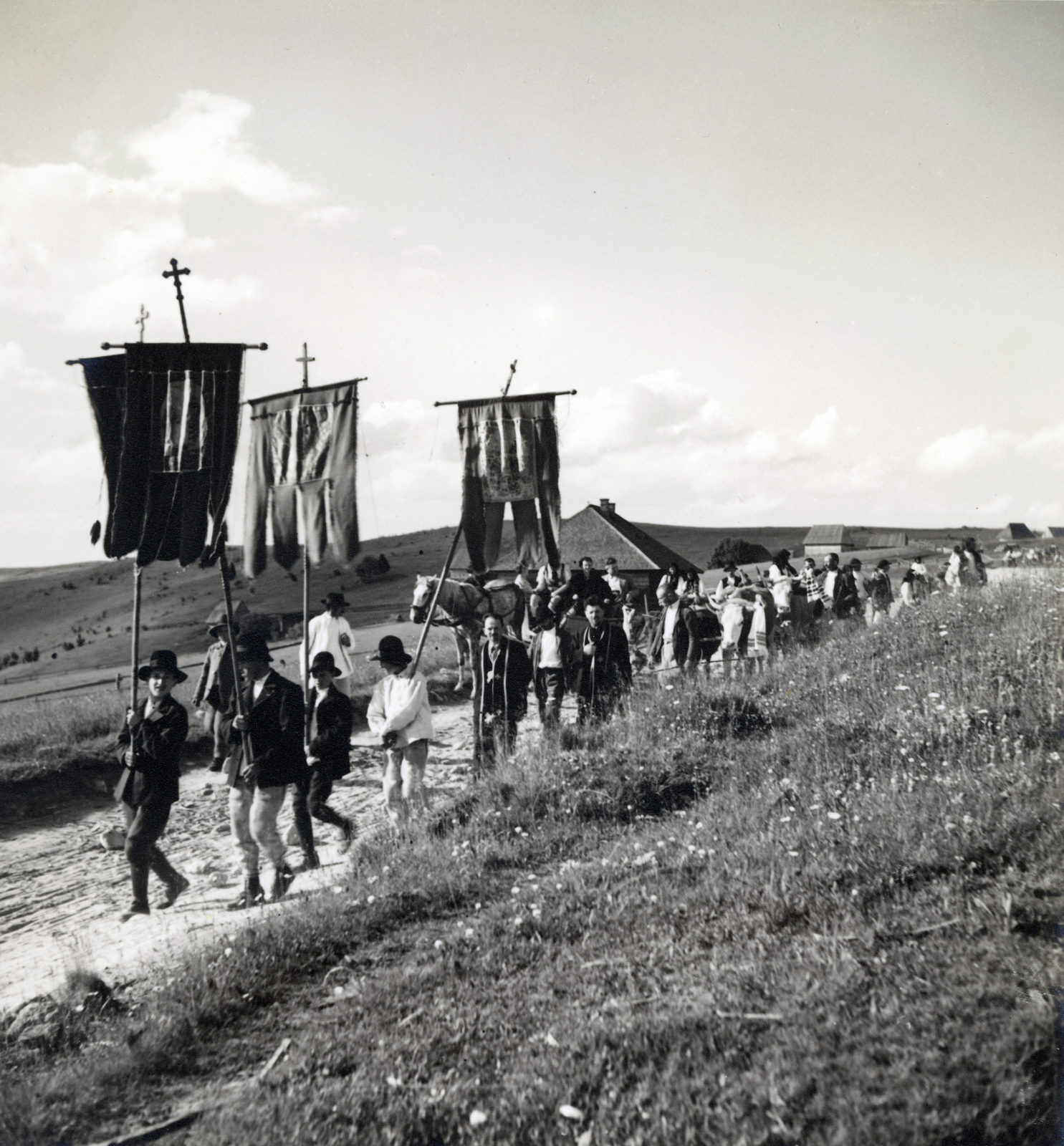1941, Magyar Földrajzi Múzeum / Miklós Lajos, pilgrimage, flag, Fortepan #188919