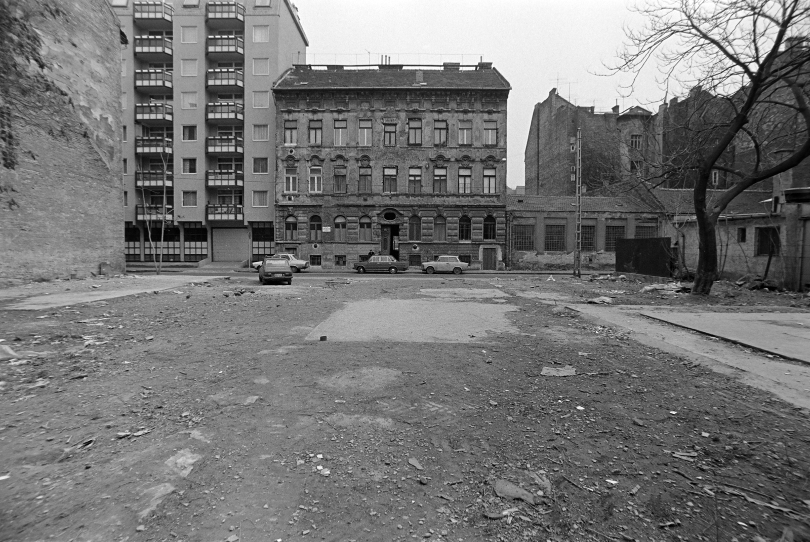 Hungary, Budapest VIII., Fecske (Lévai Oszkár) utca, szemben a 34. számú ház., 1989, Orosz István, Budapest, Fortepan #188956