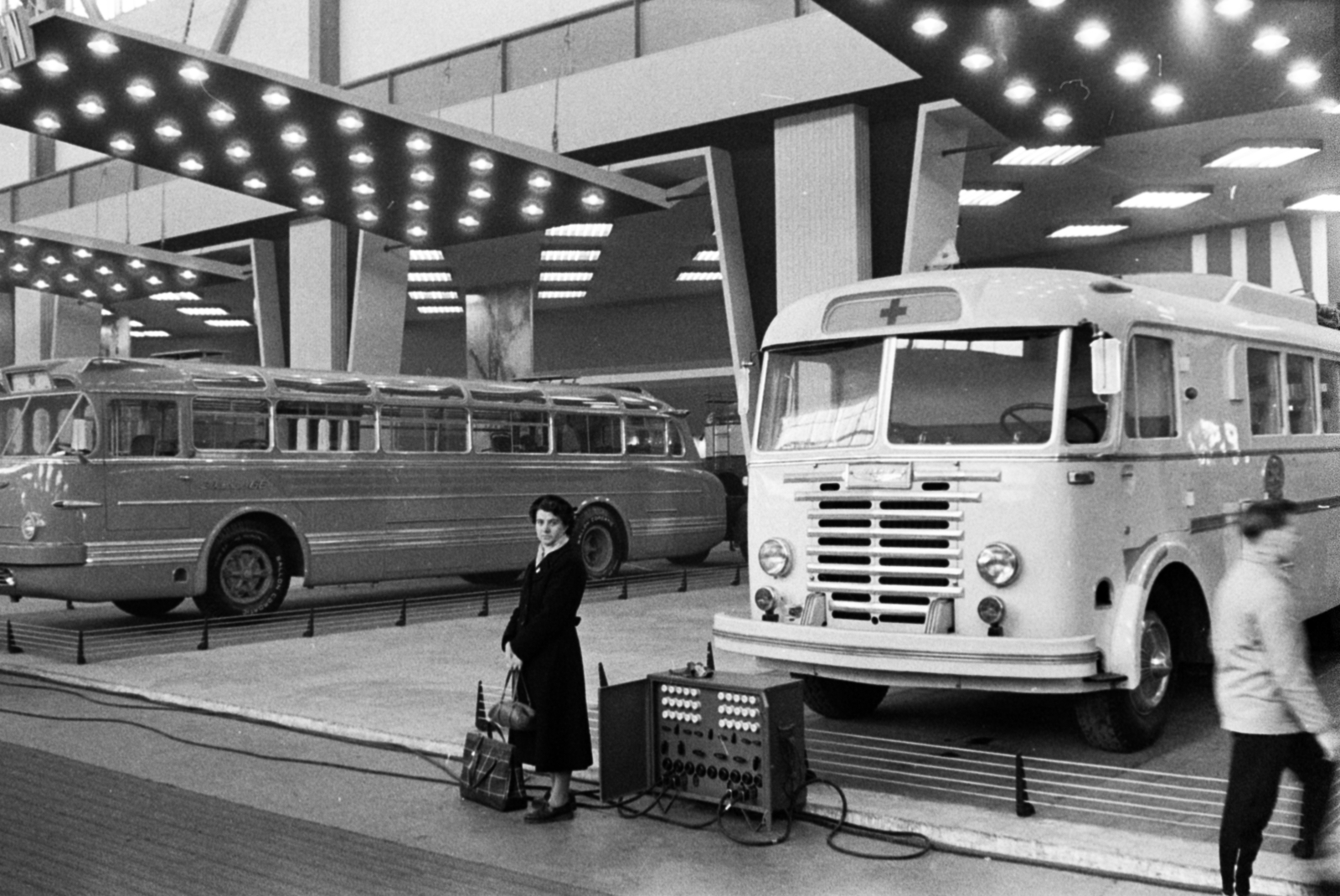 Germany, Leipzig, vásárterület, Lipcsei Vásár, magyar gépjárműkiállítás., 1959, Palkó Zsolt, Ikarus-brand, GDR, Fortepan #189108