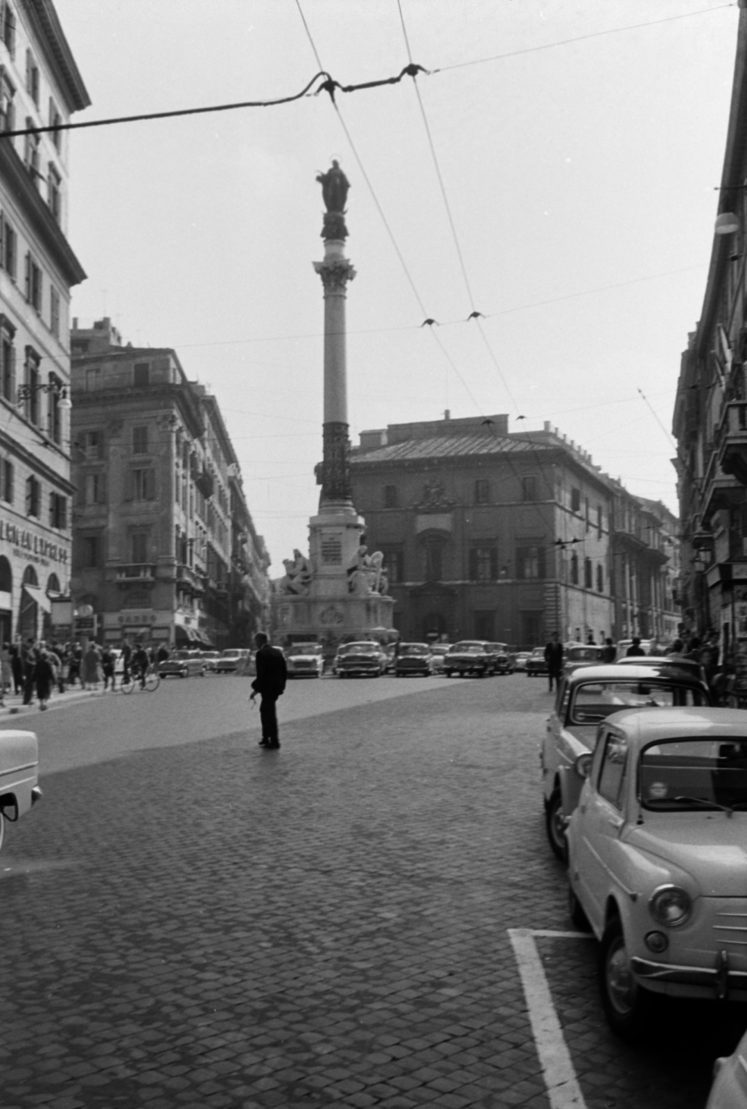 Italy, Rome, Piazza di Spagna, középen a Colonna dell'Immacolata., 1960, Palkó Zsolt, monument, Fortepan #189161