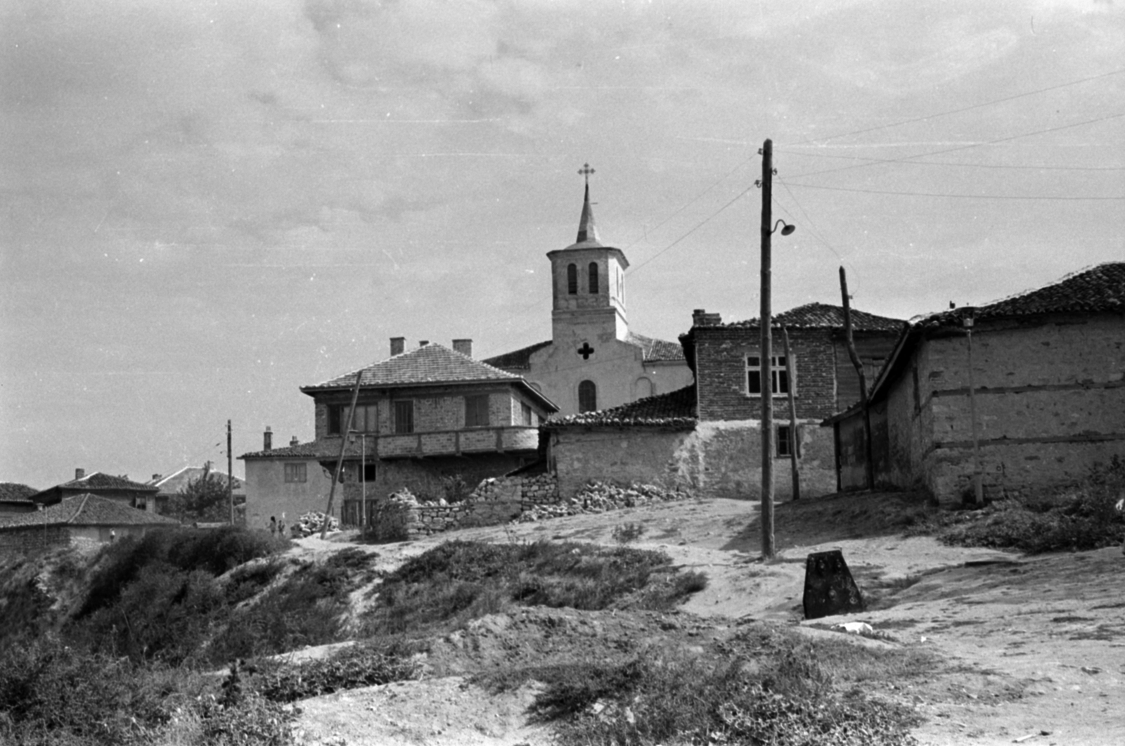 Bulgaria, Nesebar, középen a Mária elszenderülése-templom (Uszpenije Bogorodicsno)., 1961, Ungvári György, church, Fortepan #189200