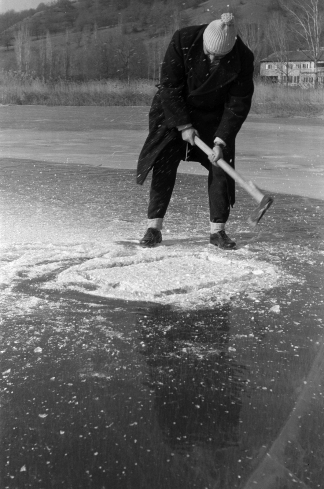 1961, Tölg Anna, ice, leak, Fortepan #189654