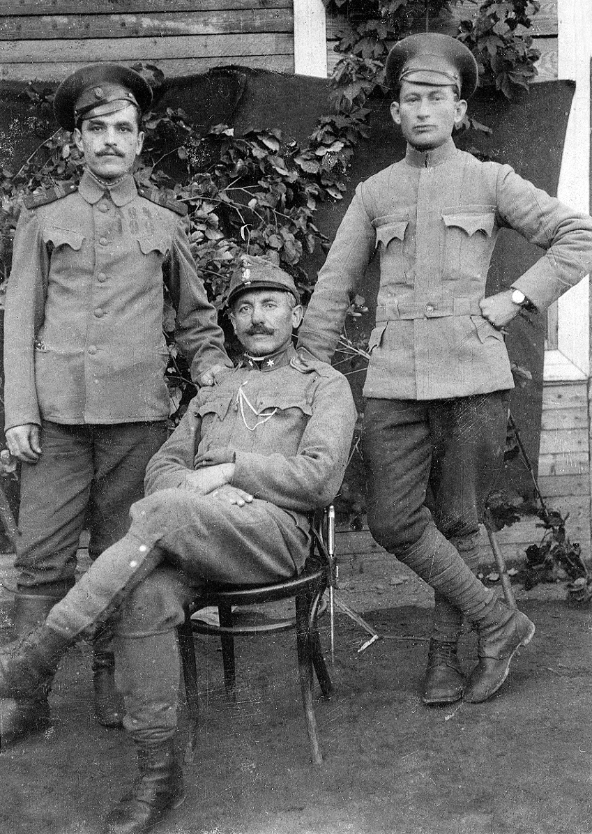 Magyarország, Dombóvár, orosz hadifoglyok az Újdombóvári Tüske majorban., 1917, Erky-Nagy Tibor, első világháború, hadifogoly, katona, szovjet katona, átvetett láb, Fortepan #18980