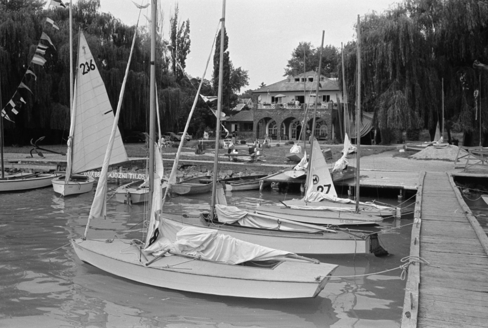 Hungary, Balatonalmádi, Neptun utca 3., MAHART Vitorlás Club., 1963, Tölg Anna, Fortepan #189882