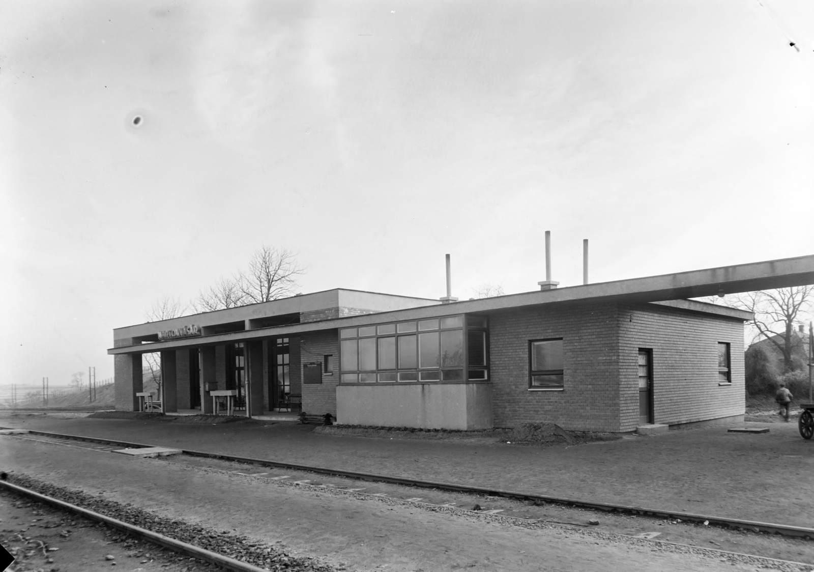 Hungary, Martonvásár, vasútállomás., 1955, UVATERV, modern architecture, flat roof, train station, Fortepan #190013