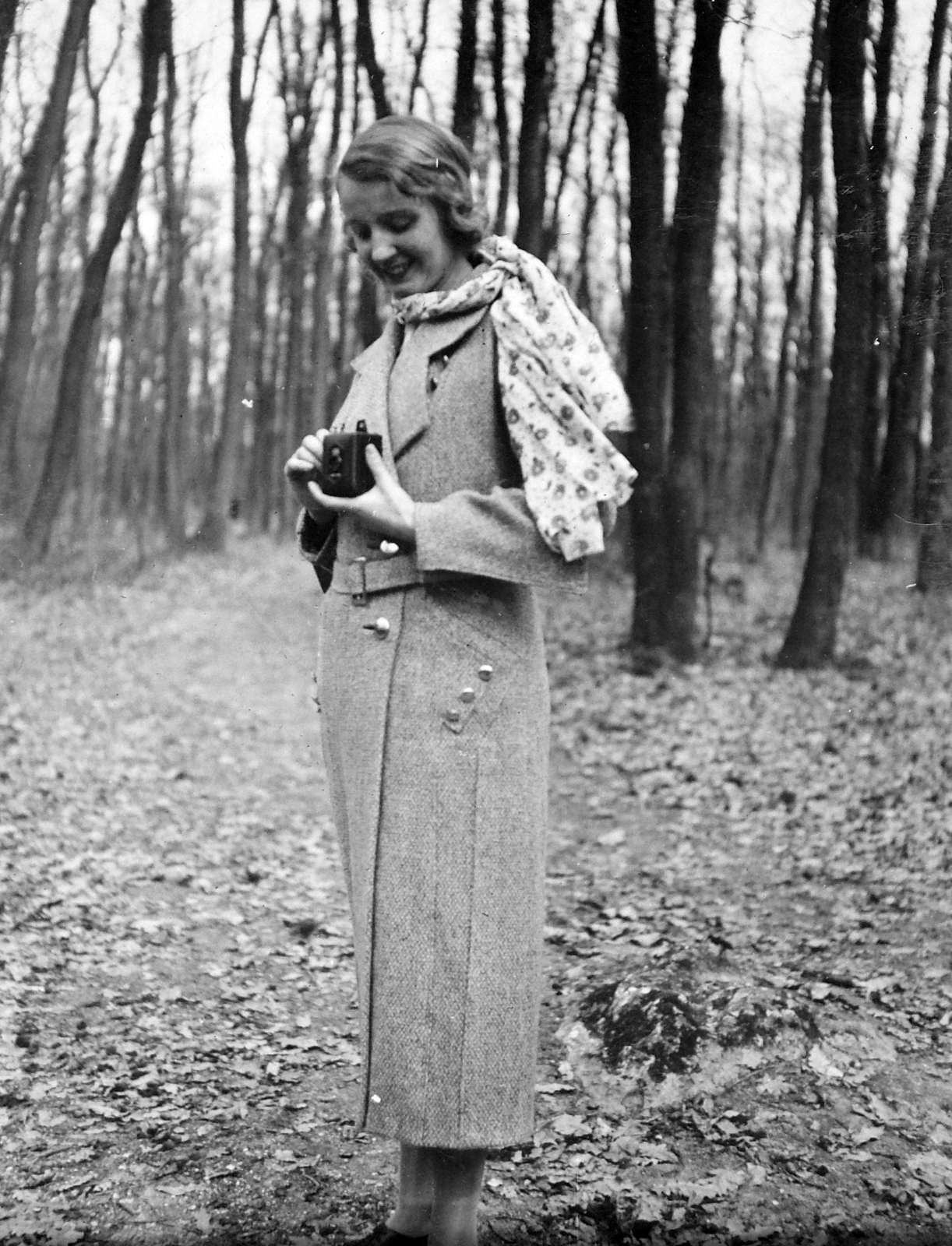 1936, Jankovszky György, portrait, camera, woman, coat, scarf, photography, boxer machine, Fortepan #19054