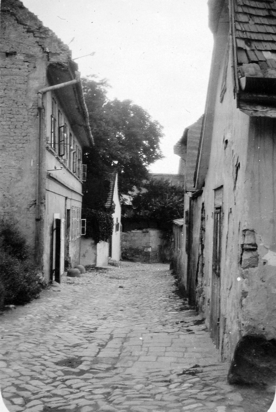 Hungary, Tabán, Budapest I., Aranykacsa utca., 1930, Jankovszky György, street view, cobblestones, Budapest, Fortepan #19066
