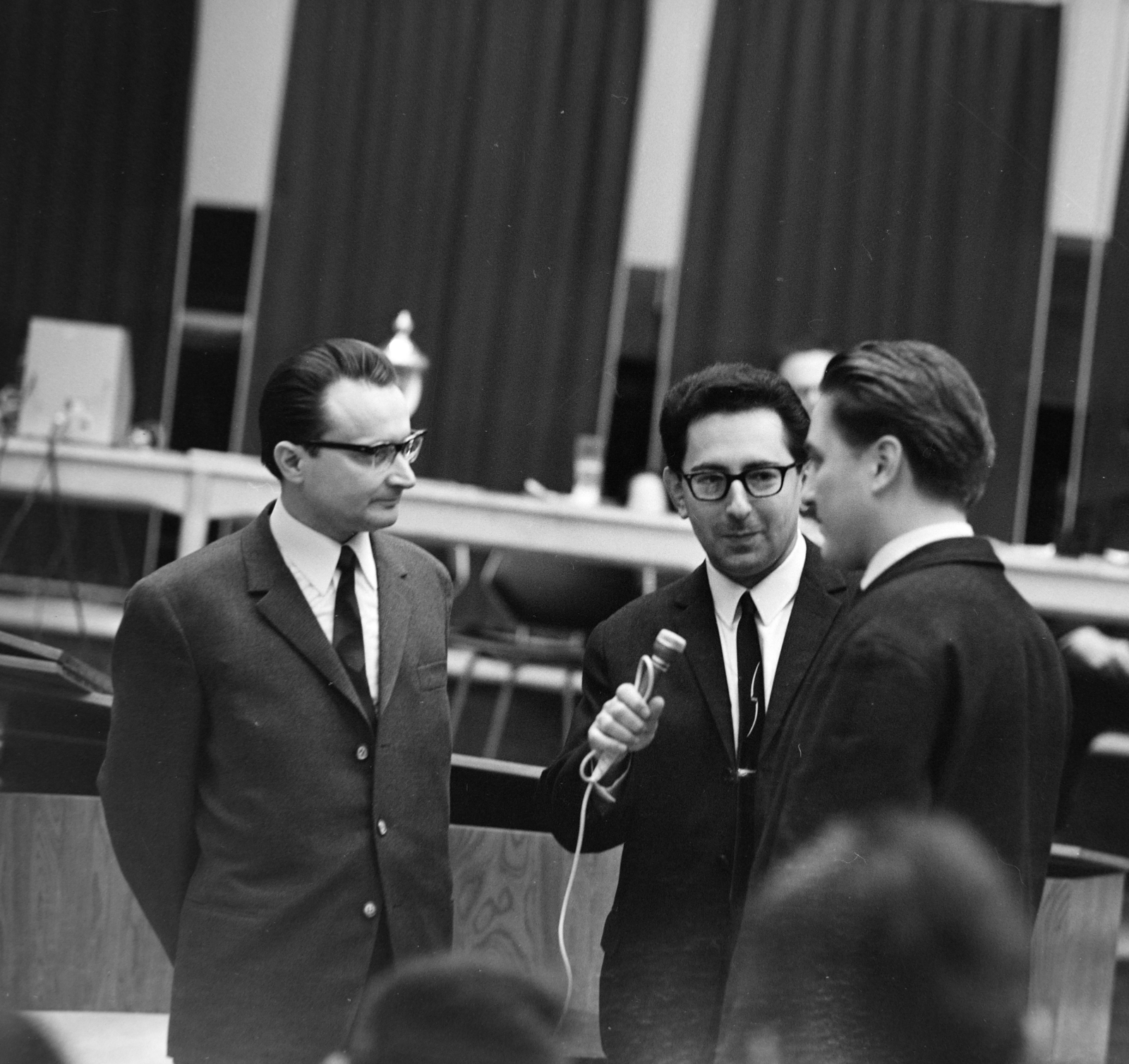 Hungary, balra Kovács Dénes hegedűművész, középen Sebestyén János orgona- és csembalóművész, rádiós személyiség., 1969, Szalay Zoltán, three people, microphone, Fortepan #190664
