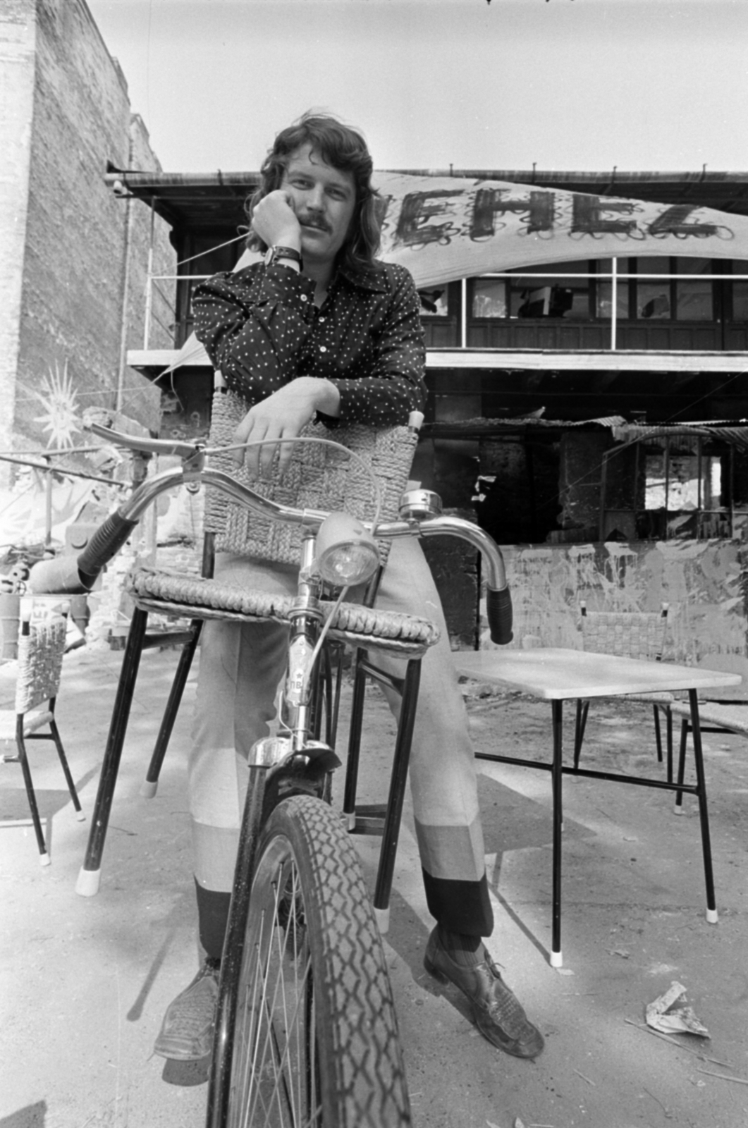 Hungary, Budapest VIII., Práter utca 74., az Add a kezed (Illés Show) című zenés film forgatása, Sándor Pál rendezésében. Pásztory Zoltán., 1972, Szalay Zoltán, Budapest, Fortepan #190711