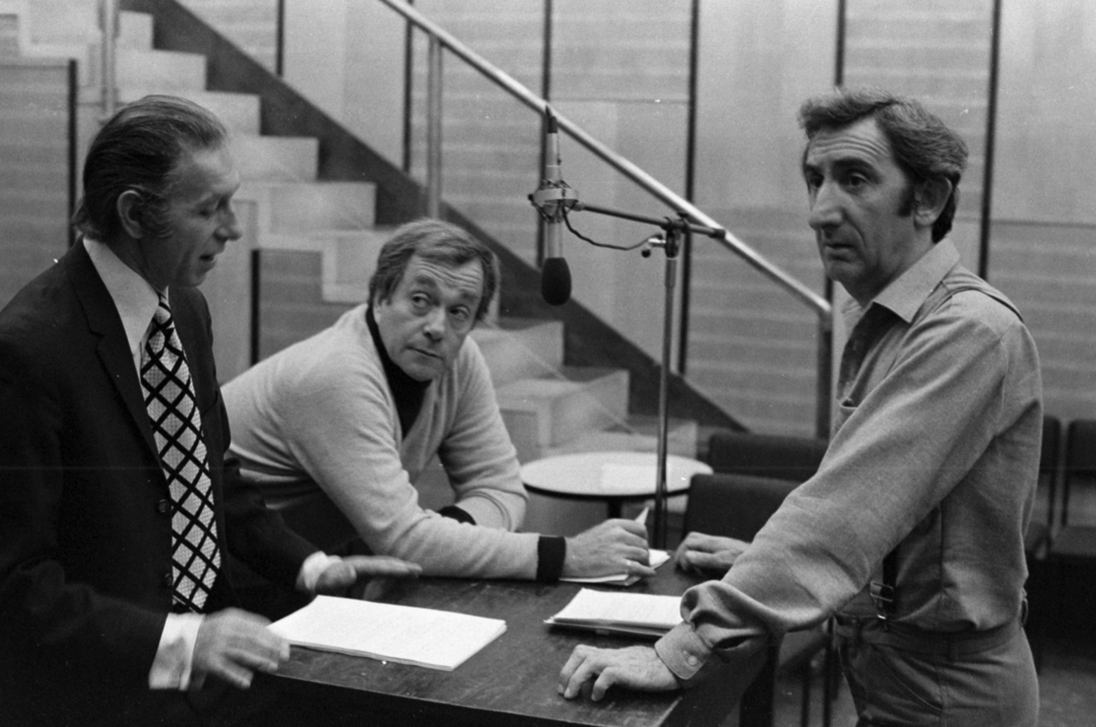Hungary, Budapest VIII., a Magyar Rádió stúdiója, Kálmán György, Márkus László, Garas Dezső színművészek, Asperján György: Csirizesvödör című hangjátékának felvételén., 1980, Szalay Zoltán, Budapest, Fortepan #190798