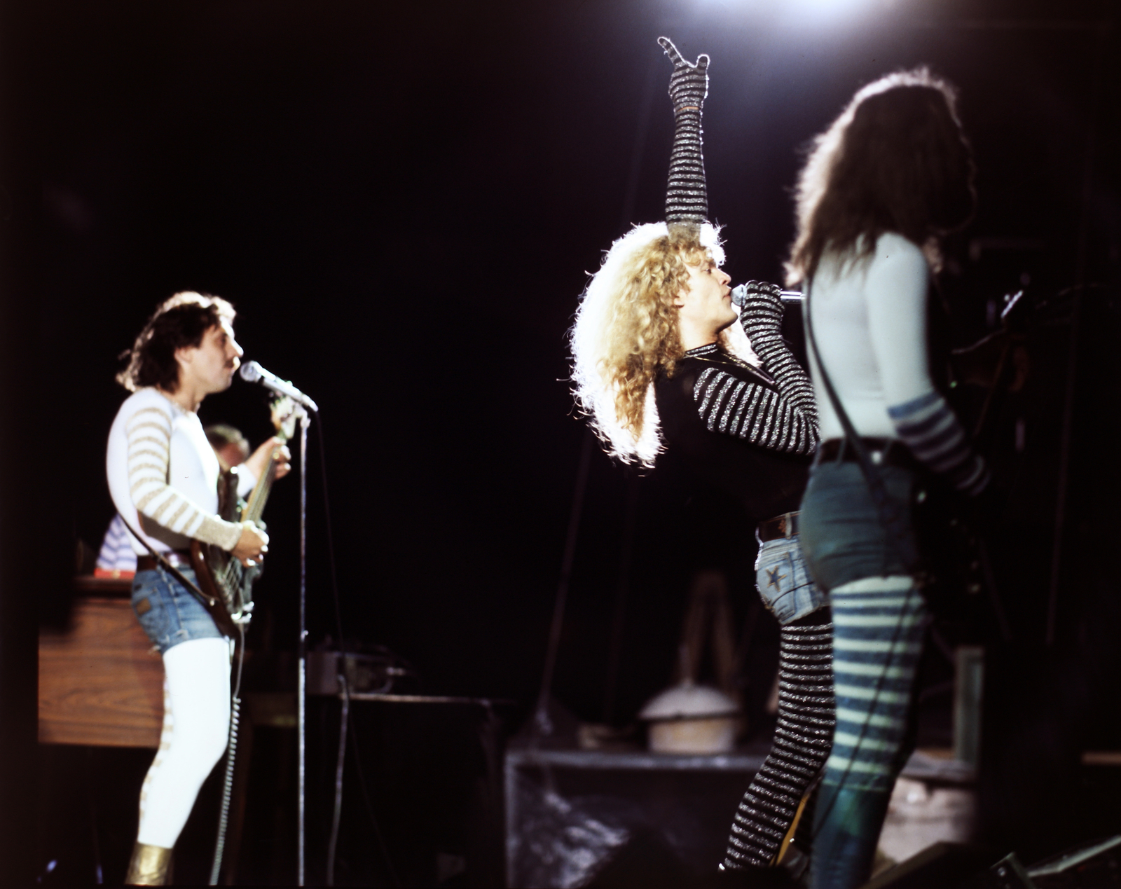 Hungary, Budapest XIV., Istvánmezei út, Kisstadion, az Omega együttes koncertje, a Gammapolis című nagylemezük idején., 1979, Szalay Zoltán, colorful, Budapest, singer, microphone, Best of, Fortepan #191070