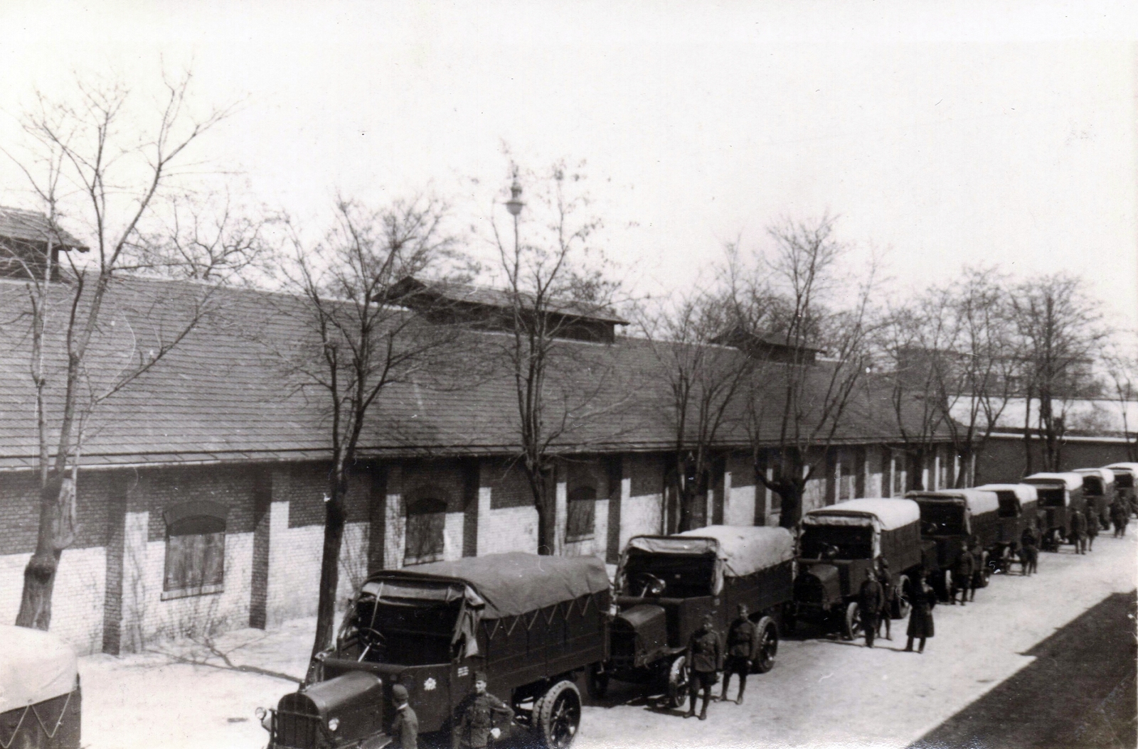 Hungary, Budapest XVI., Mátyásföld, Újszász utca 41-43. (Keresztúri út 1-3.), Magyar Királyi Honvéd gépkocsiszertár., 1935, Fabriczius/Bodnár, commercial vehicle, Budapest, Fortepan #191202