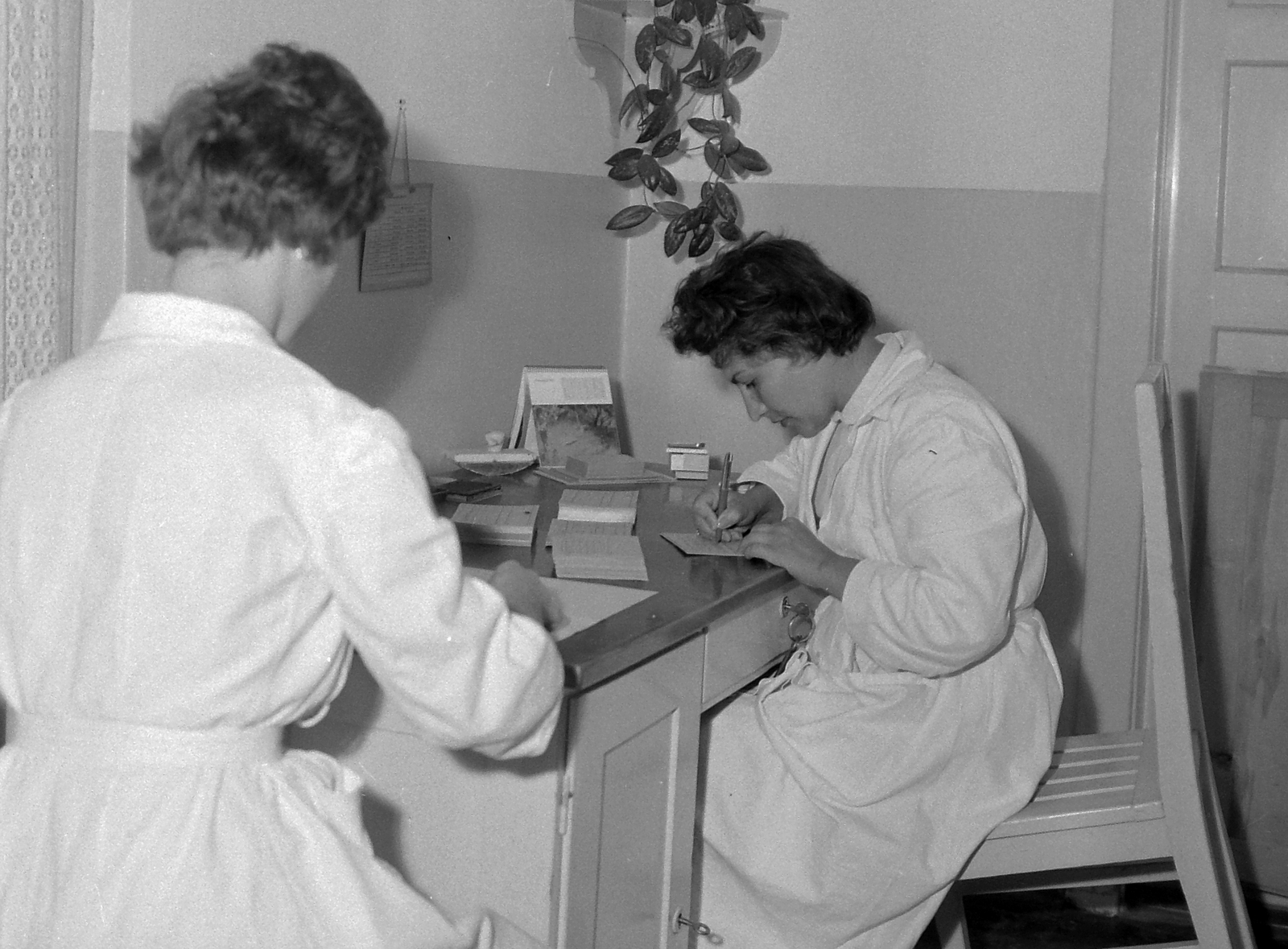 Hungary, 1962, Kotnyek Antal, doctor, doctor's office, Fortepan #19126